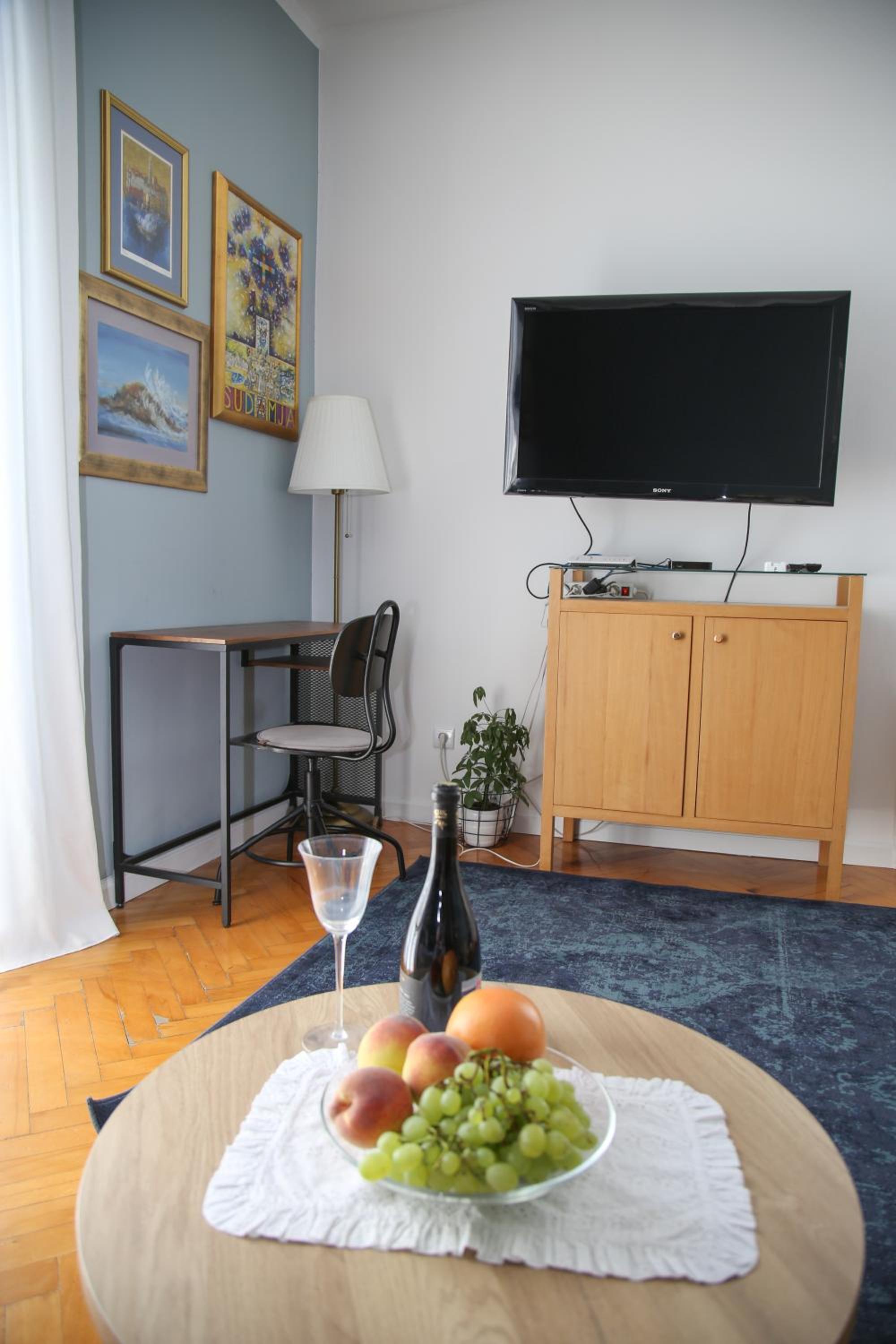 Apartment - Photo 10