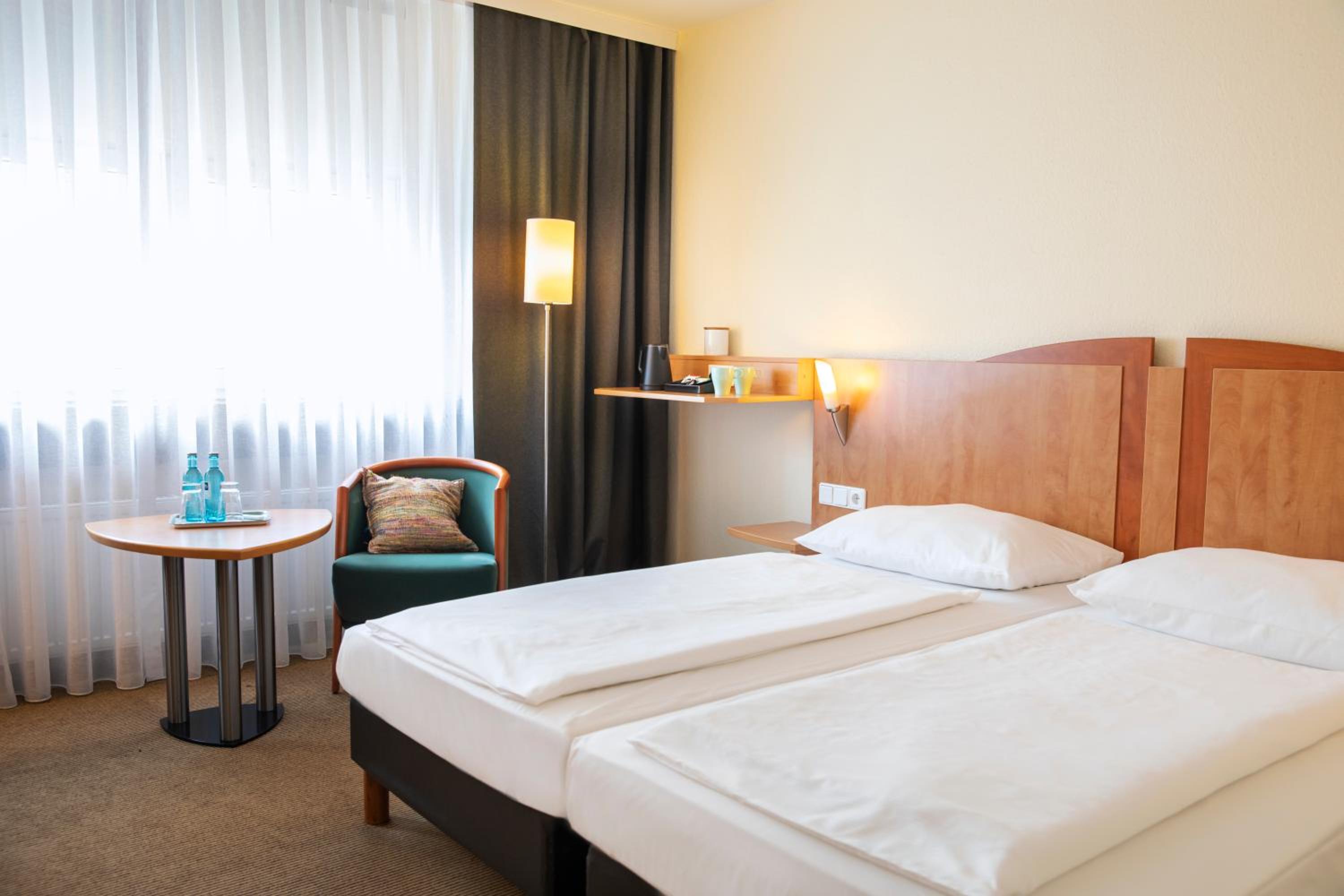 Business Double Room - Photo 4