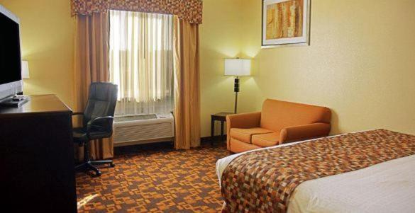 King Room with Sofa Bed