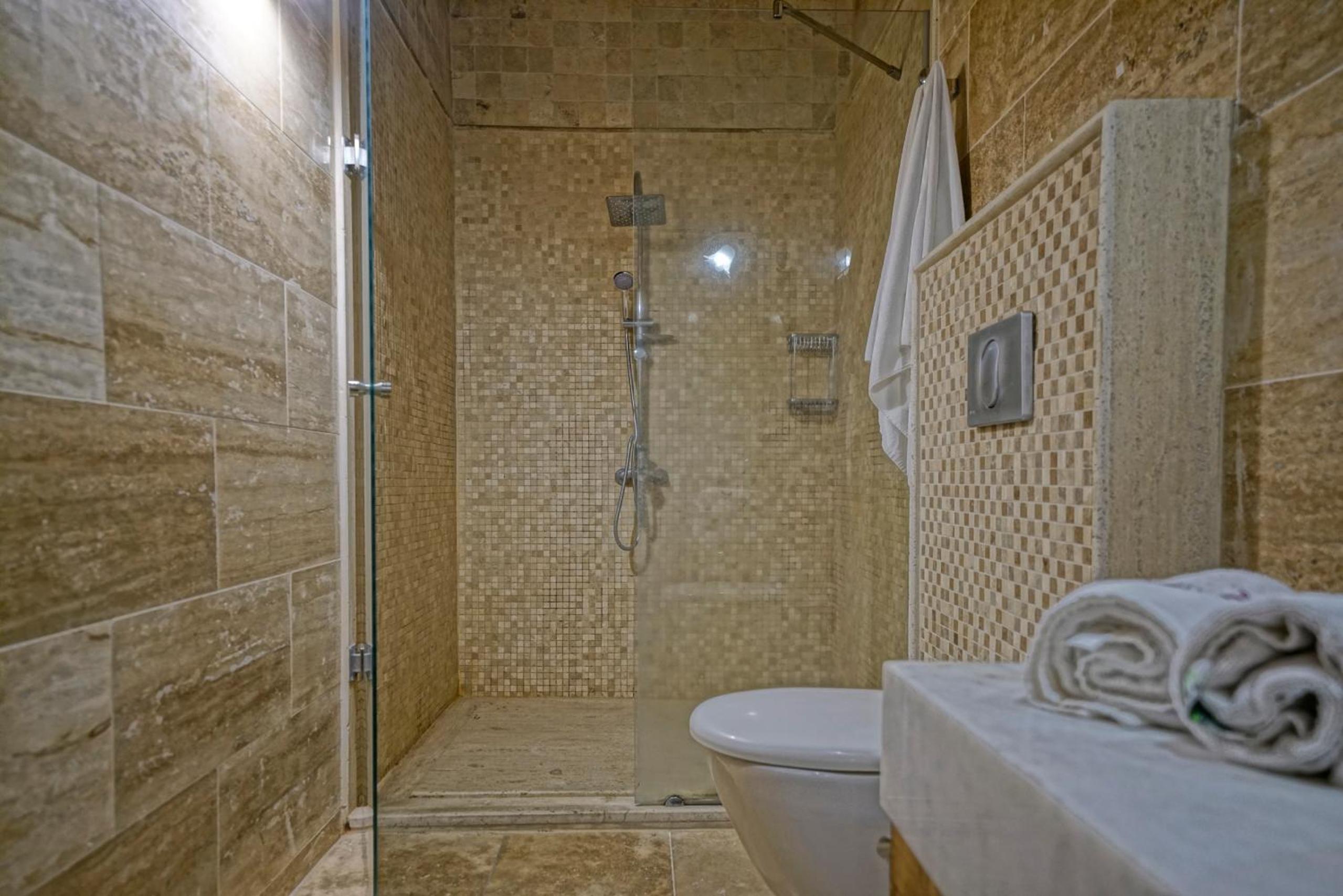 Double Arch stone Room  - Photo 6