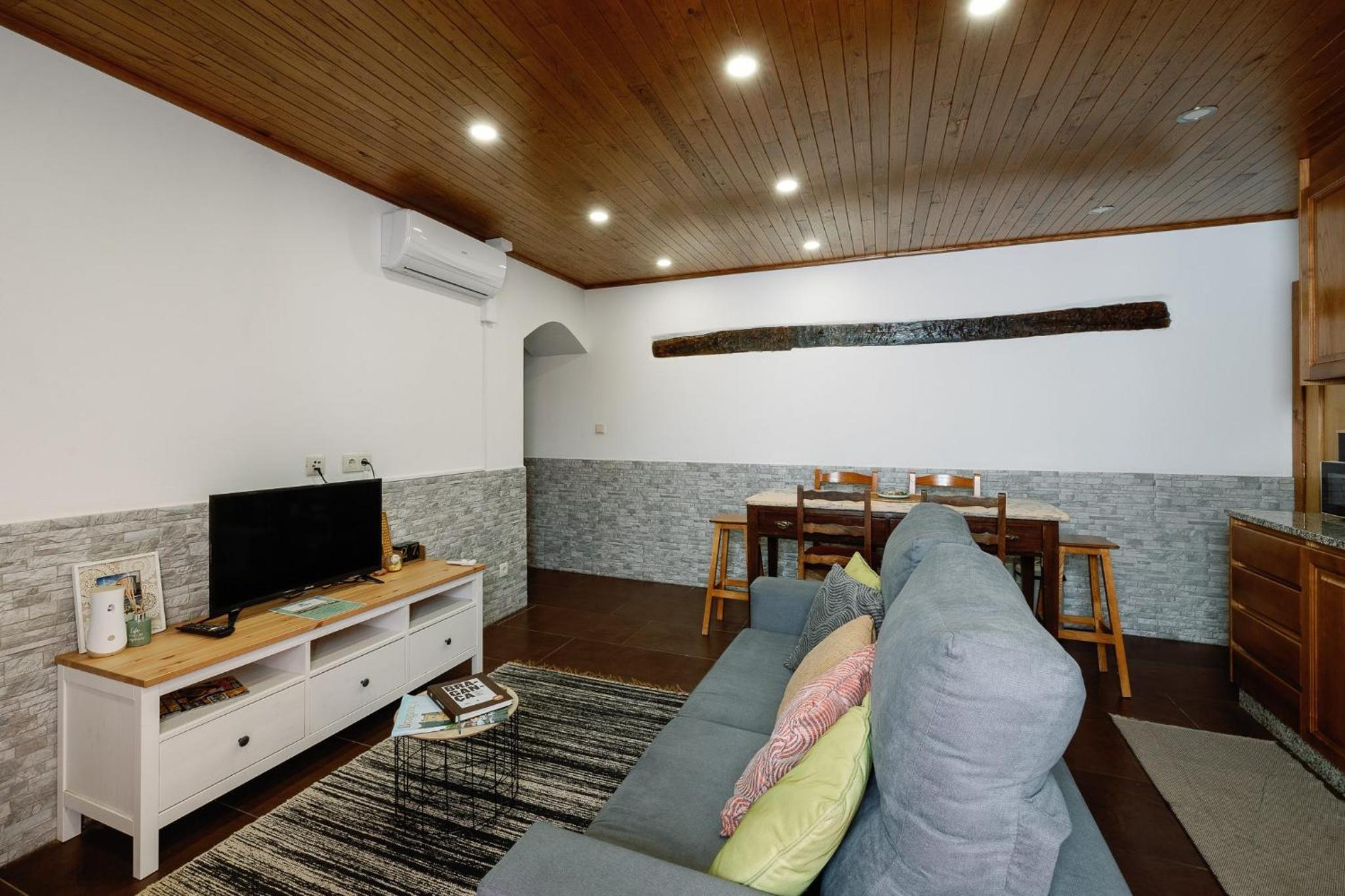 One-Bedroom Apartment - Photo 21