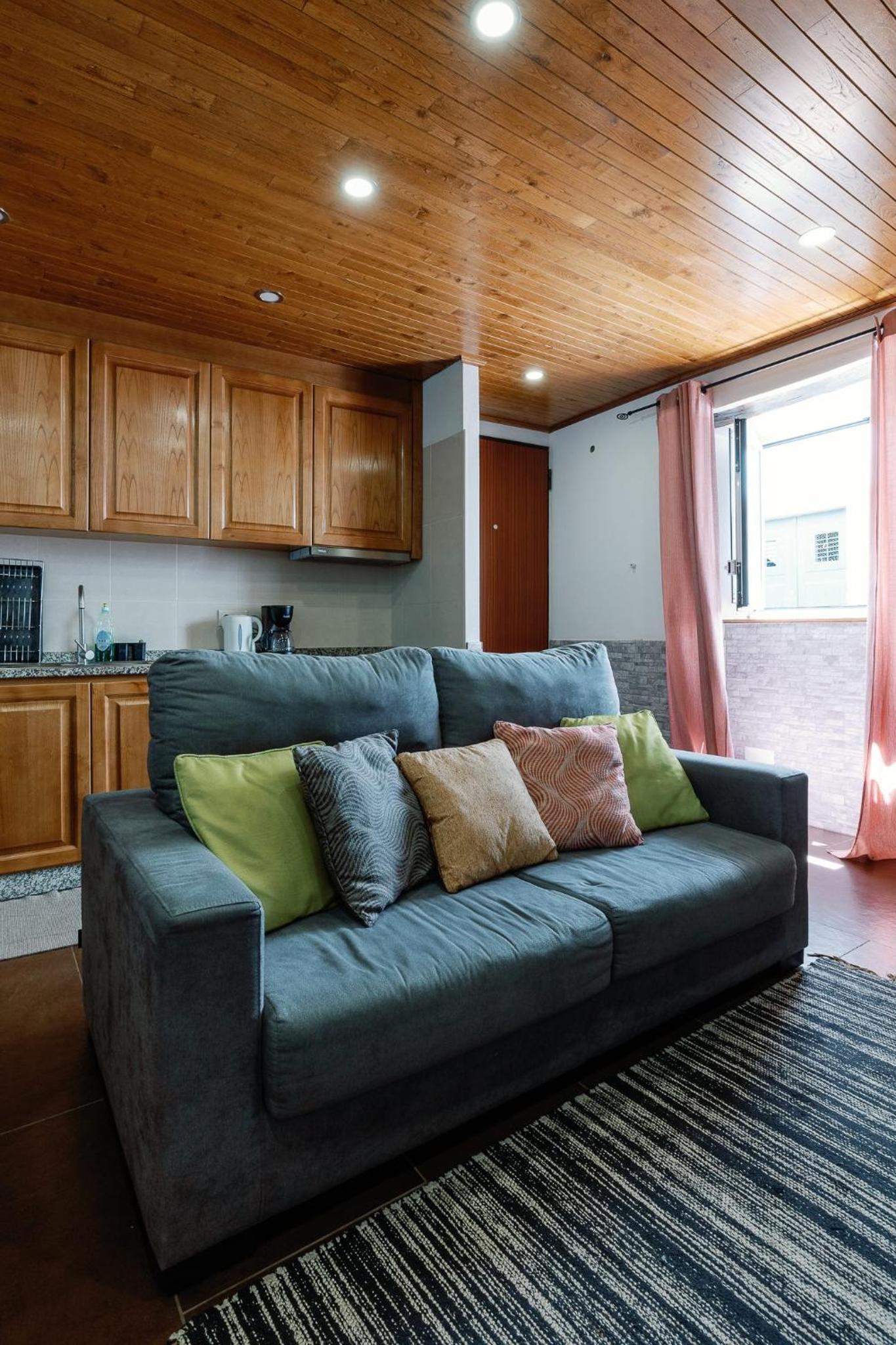 One-Bedroom Apartment - Photo 25