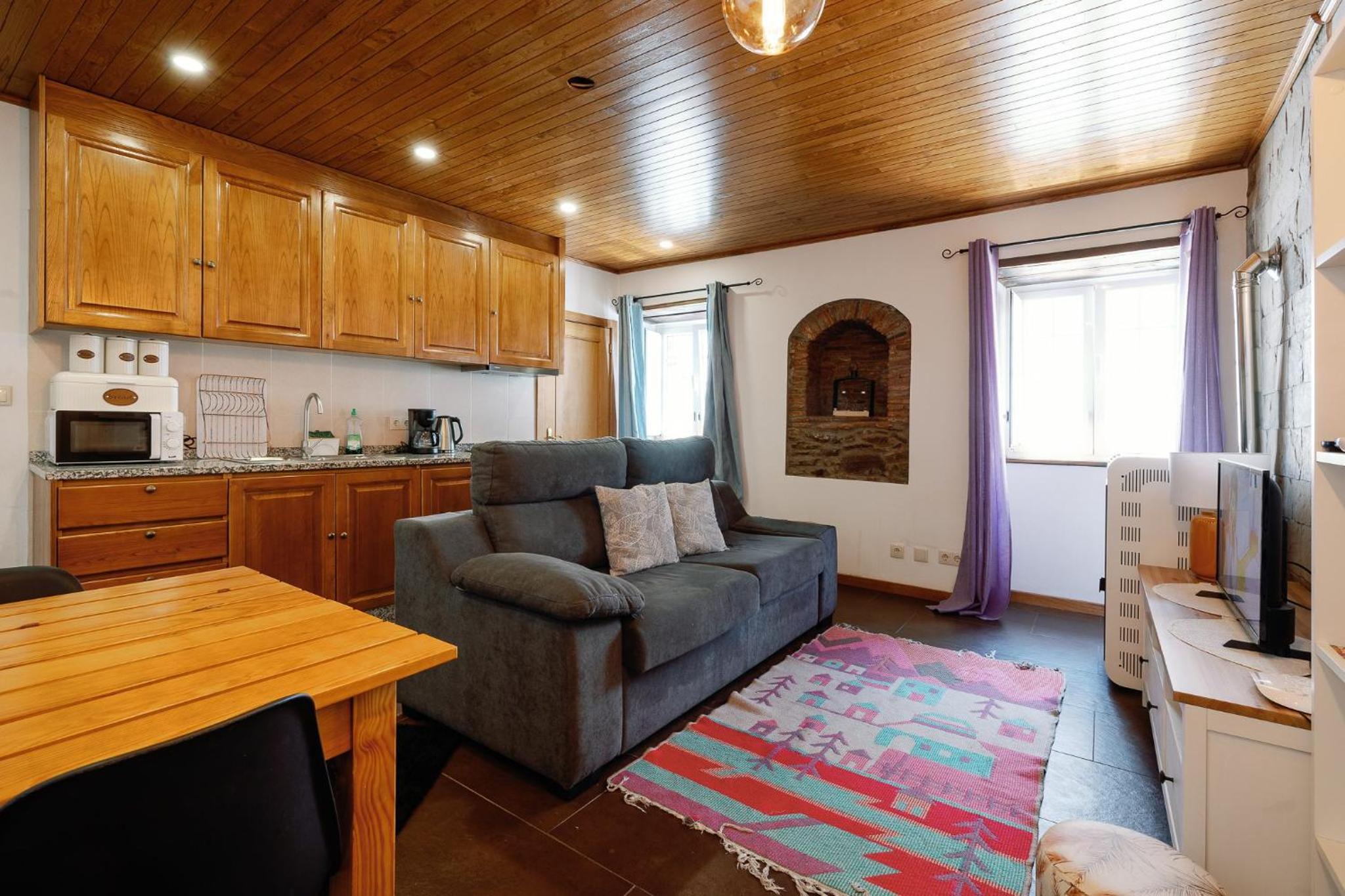 Apartment - Split Level - Photo 11