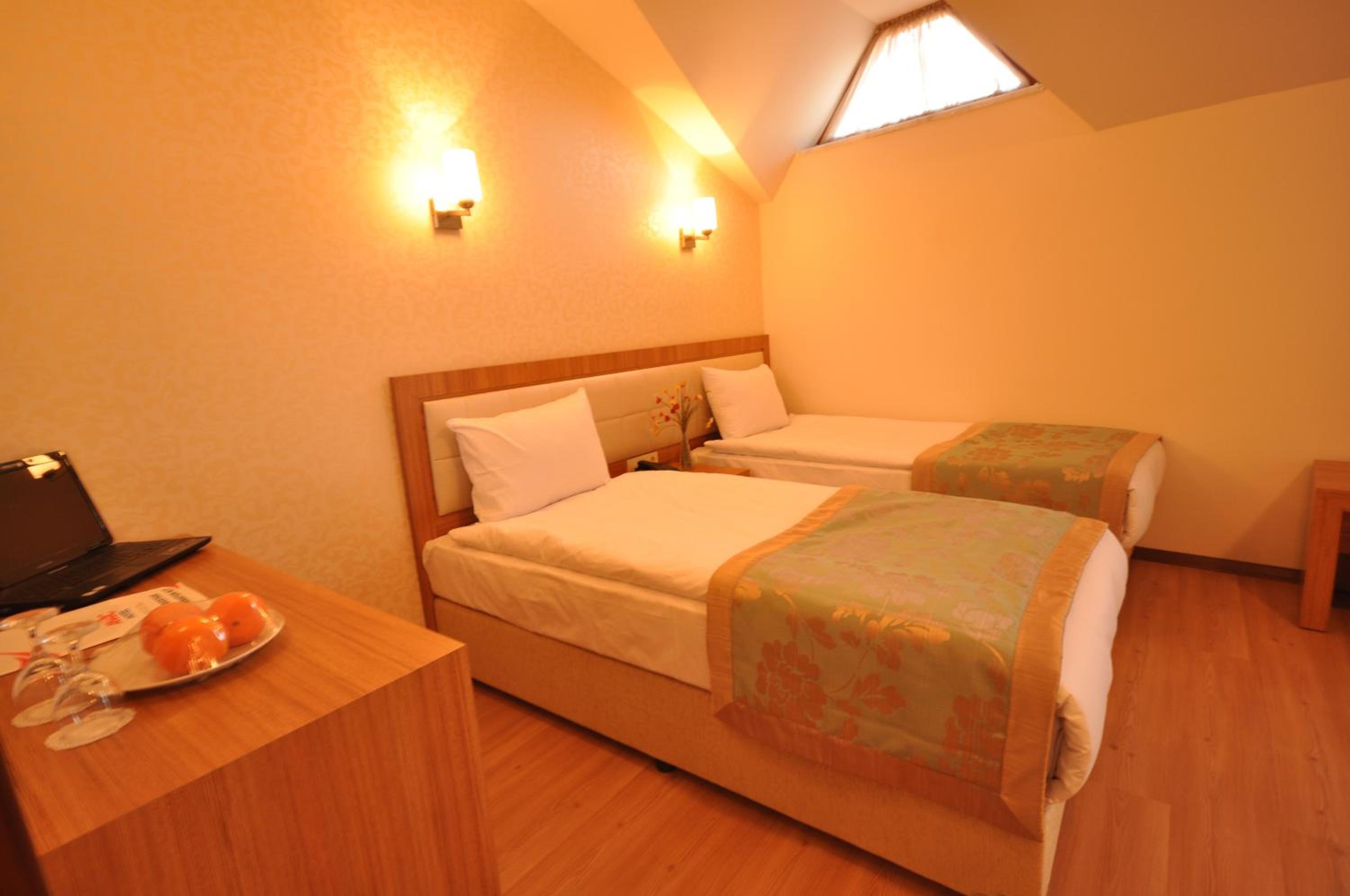 Superior Triple Room - Photo 3