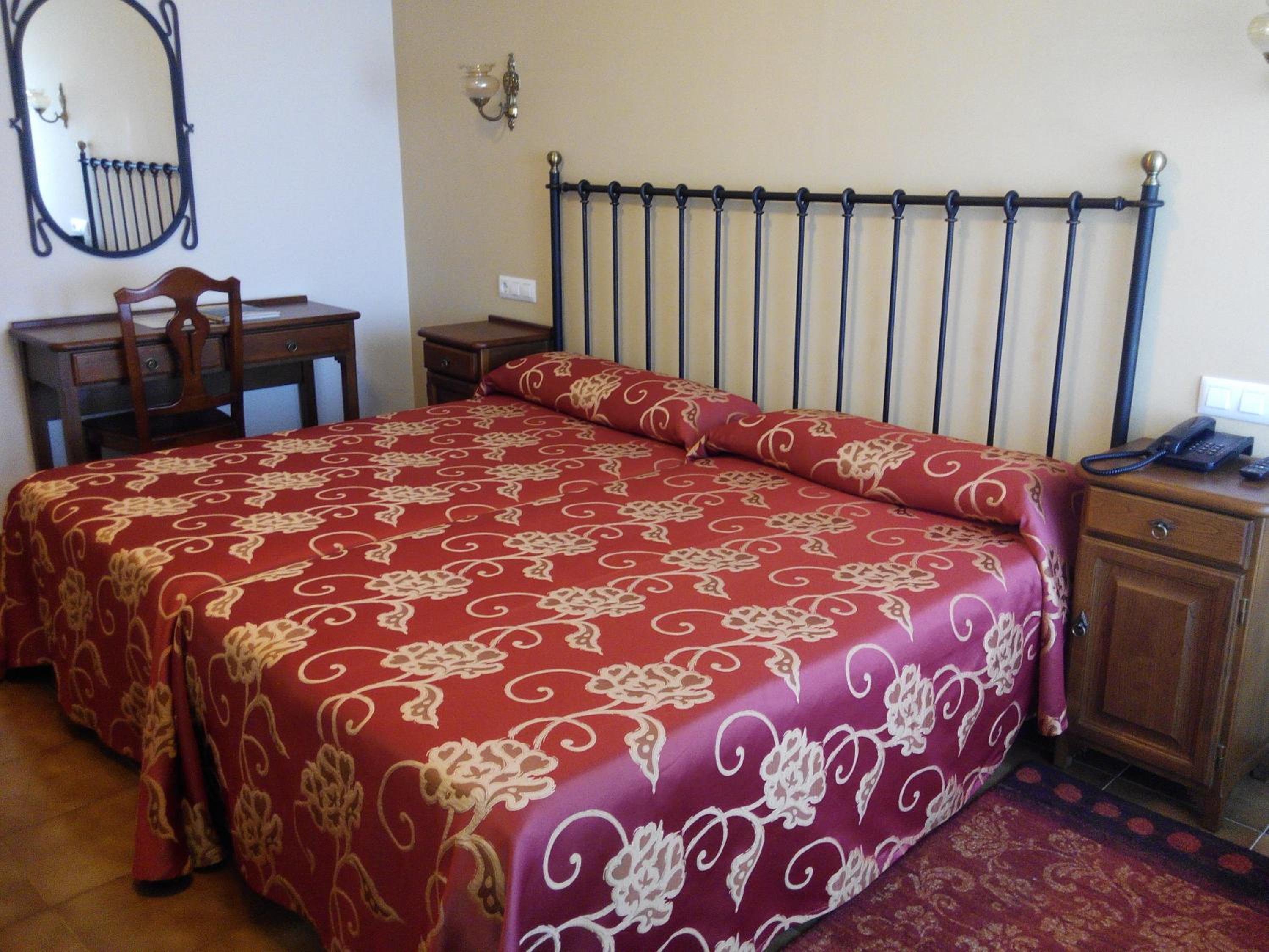 Double or Twin Room photo 2