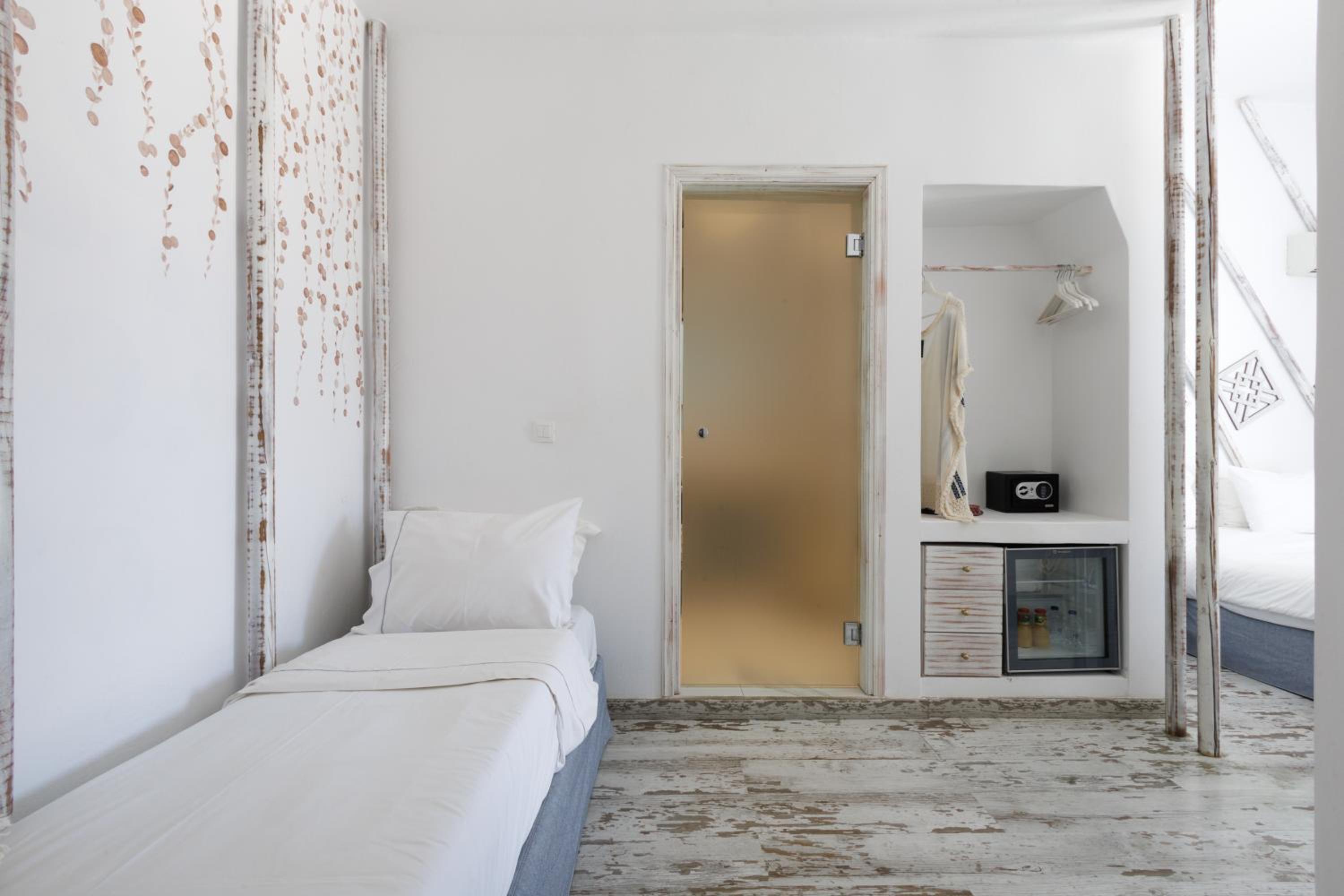 Triple Room with Balcony photo 3