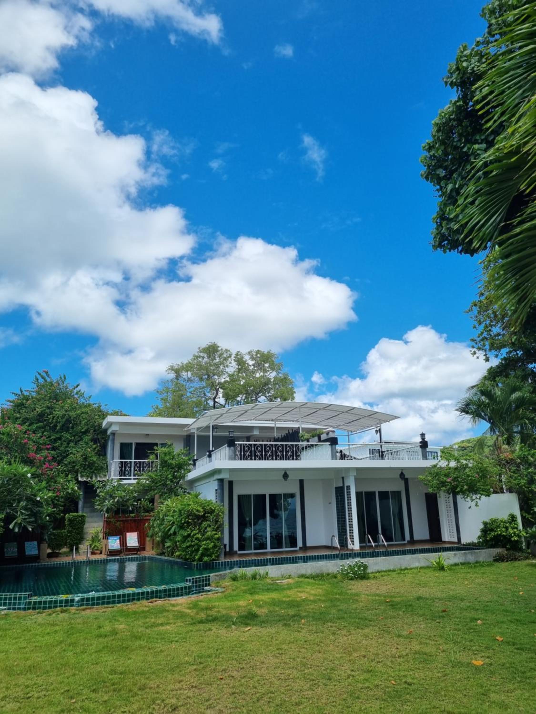 Sea View Shared Pool Villa photo 3