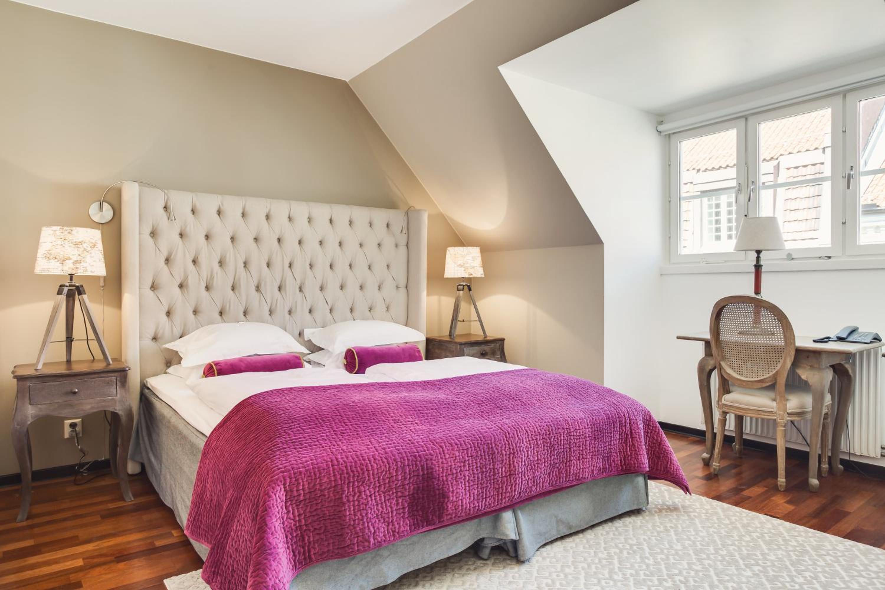 Standard Queen Room - Photo 15