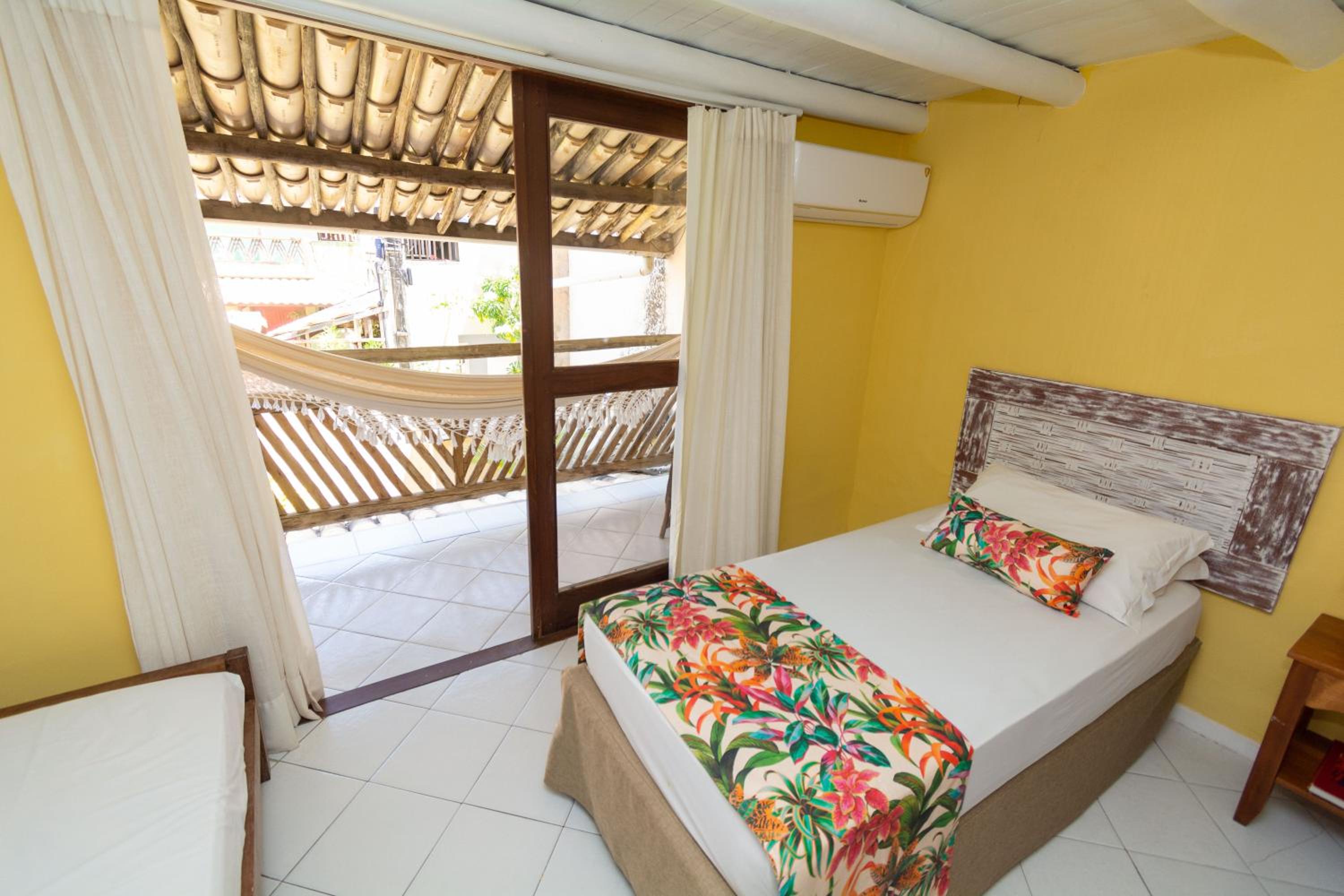 Standard Room with Balcony - Photo 1