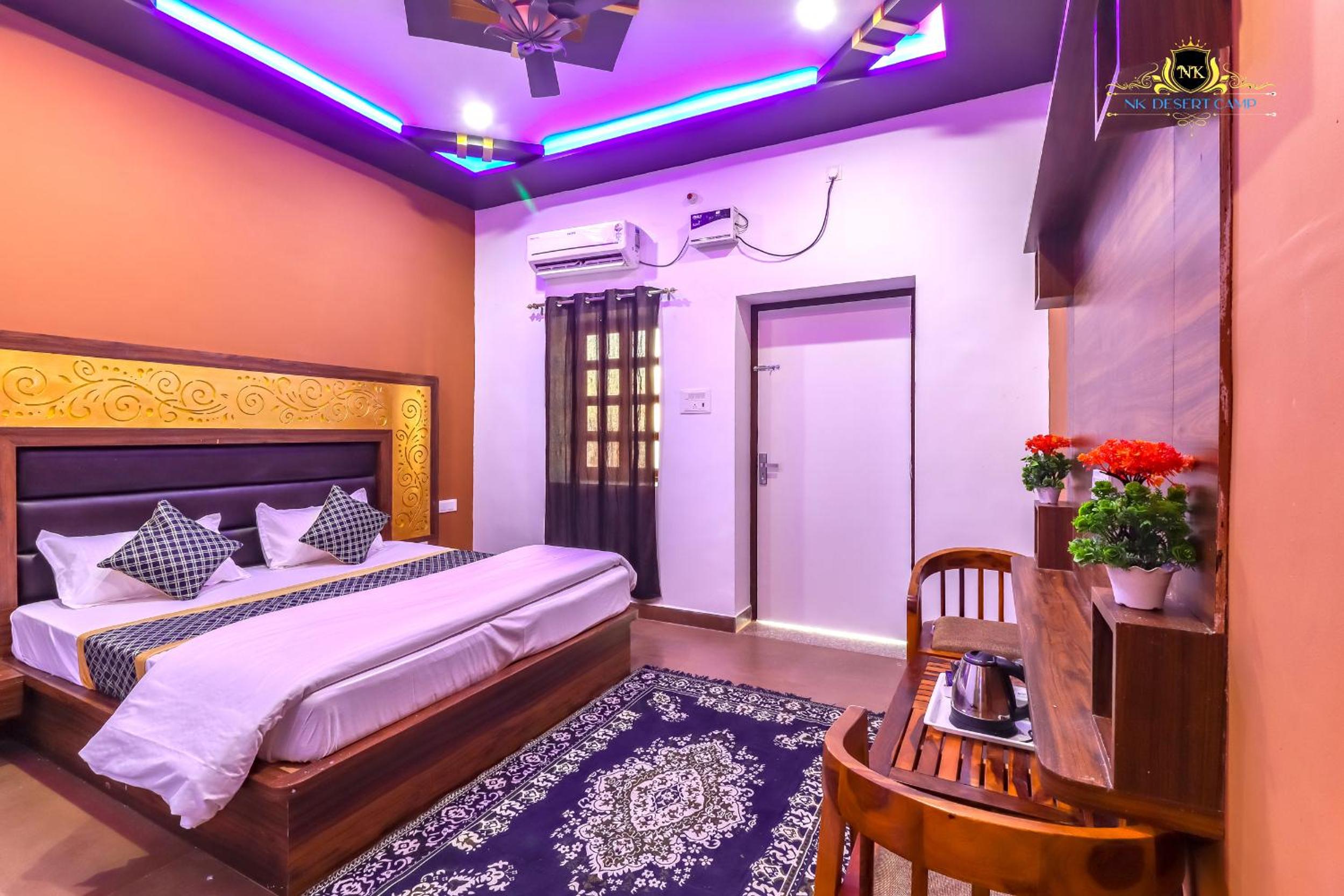 Deluxe King Room photo 1
