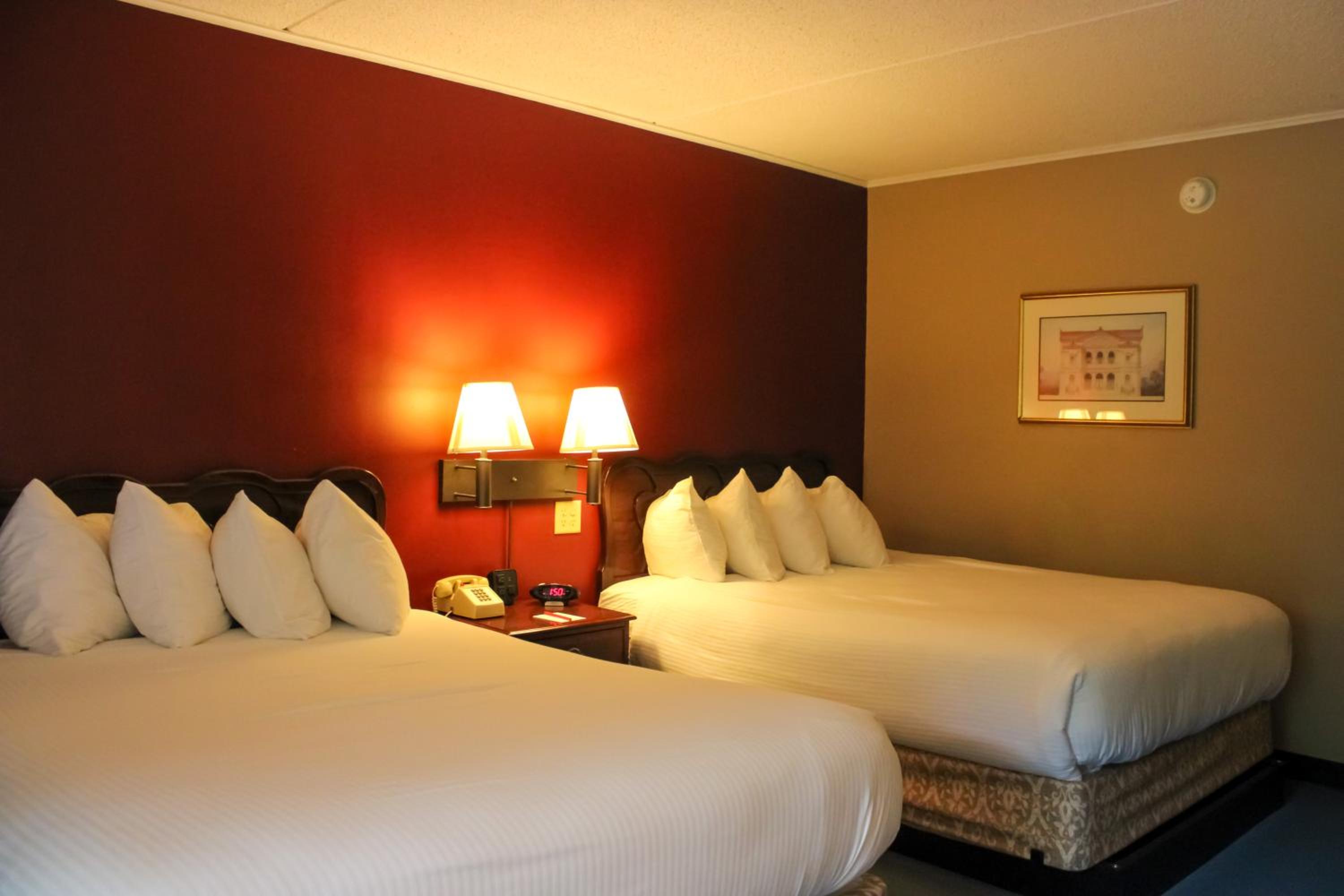 Queen Room - Photo 7