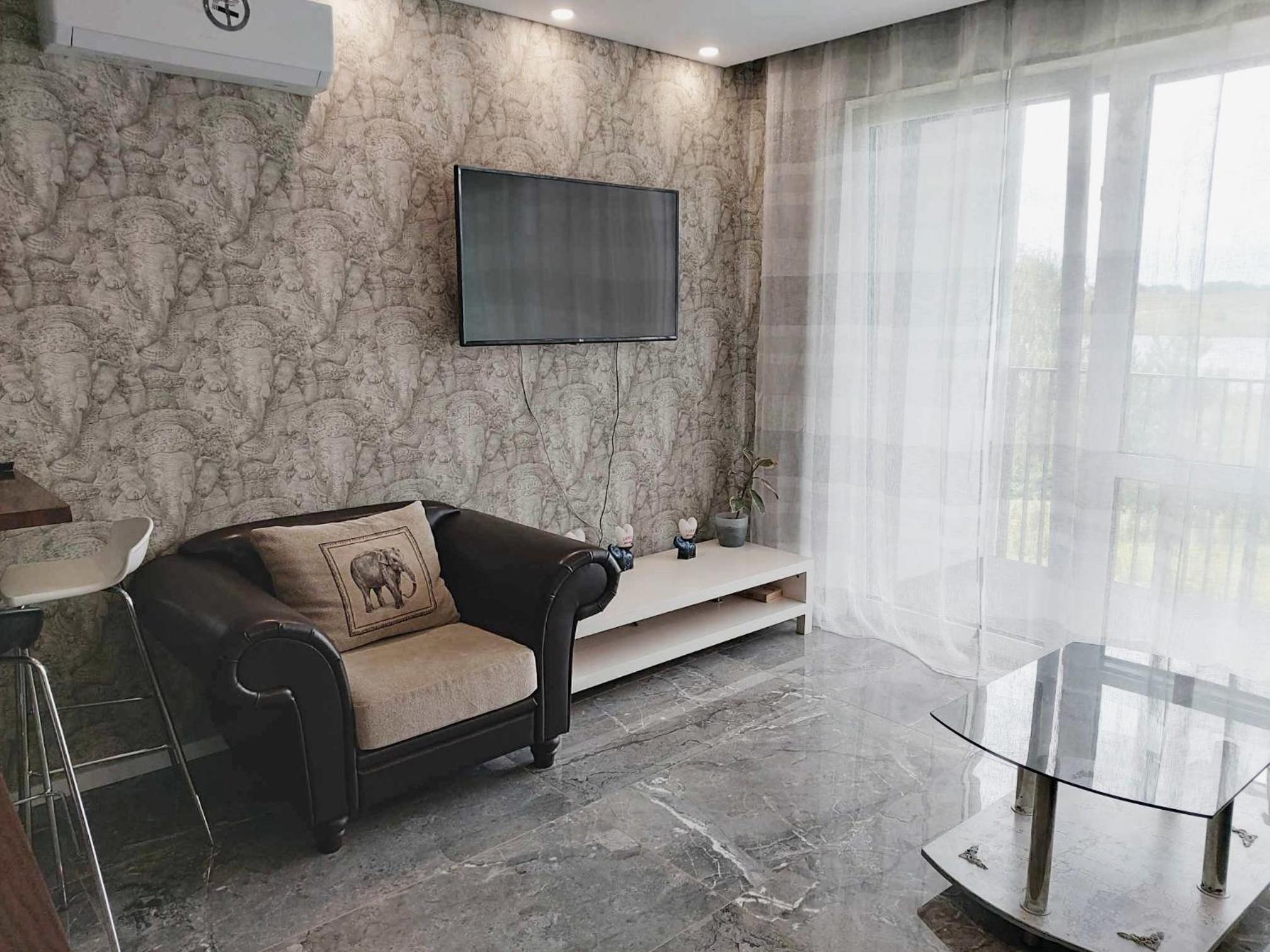 One-Bedroom Apartment - Photo 80
