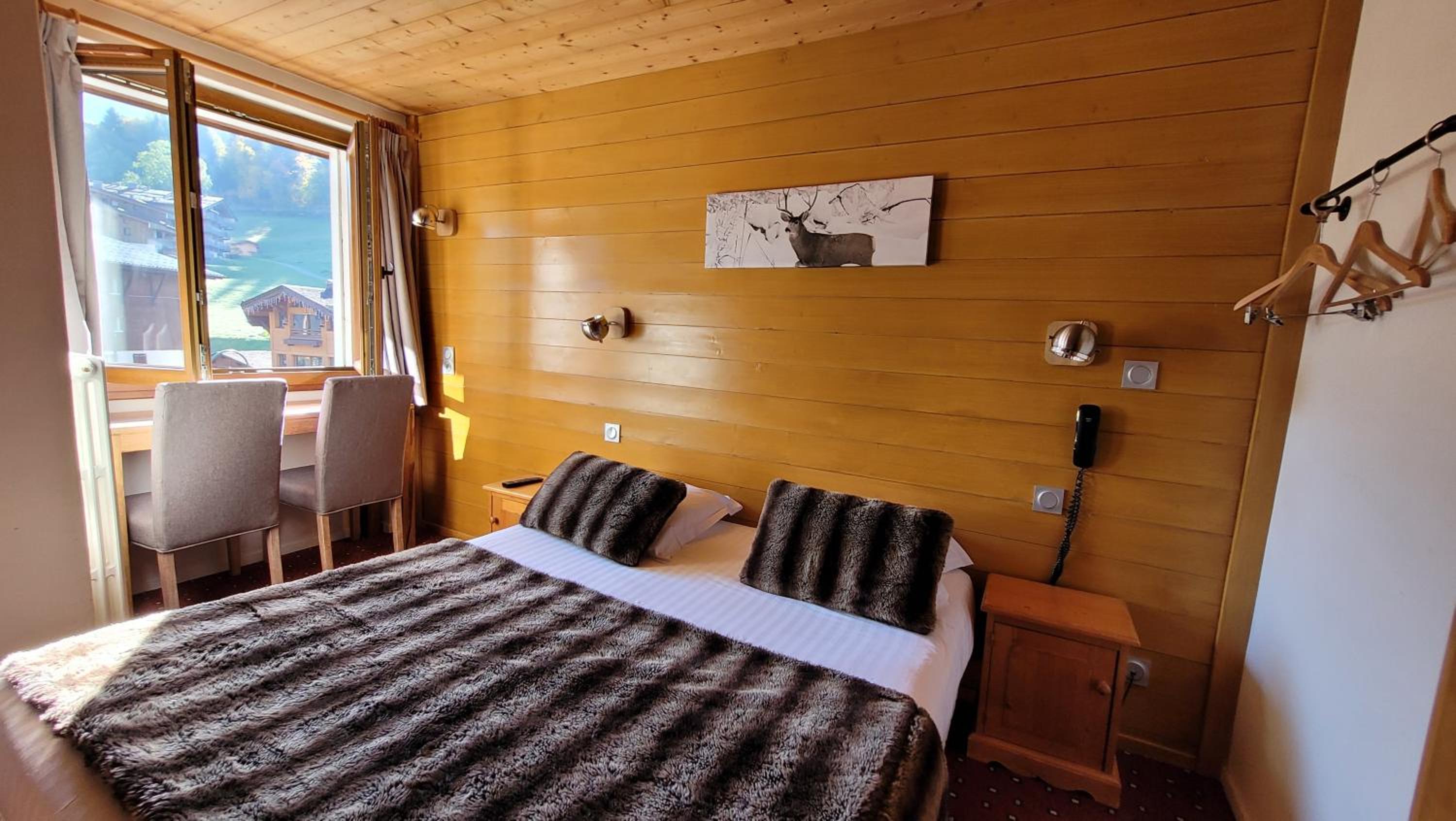 Budget Double Room - Photo 5