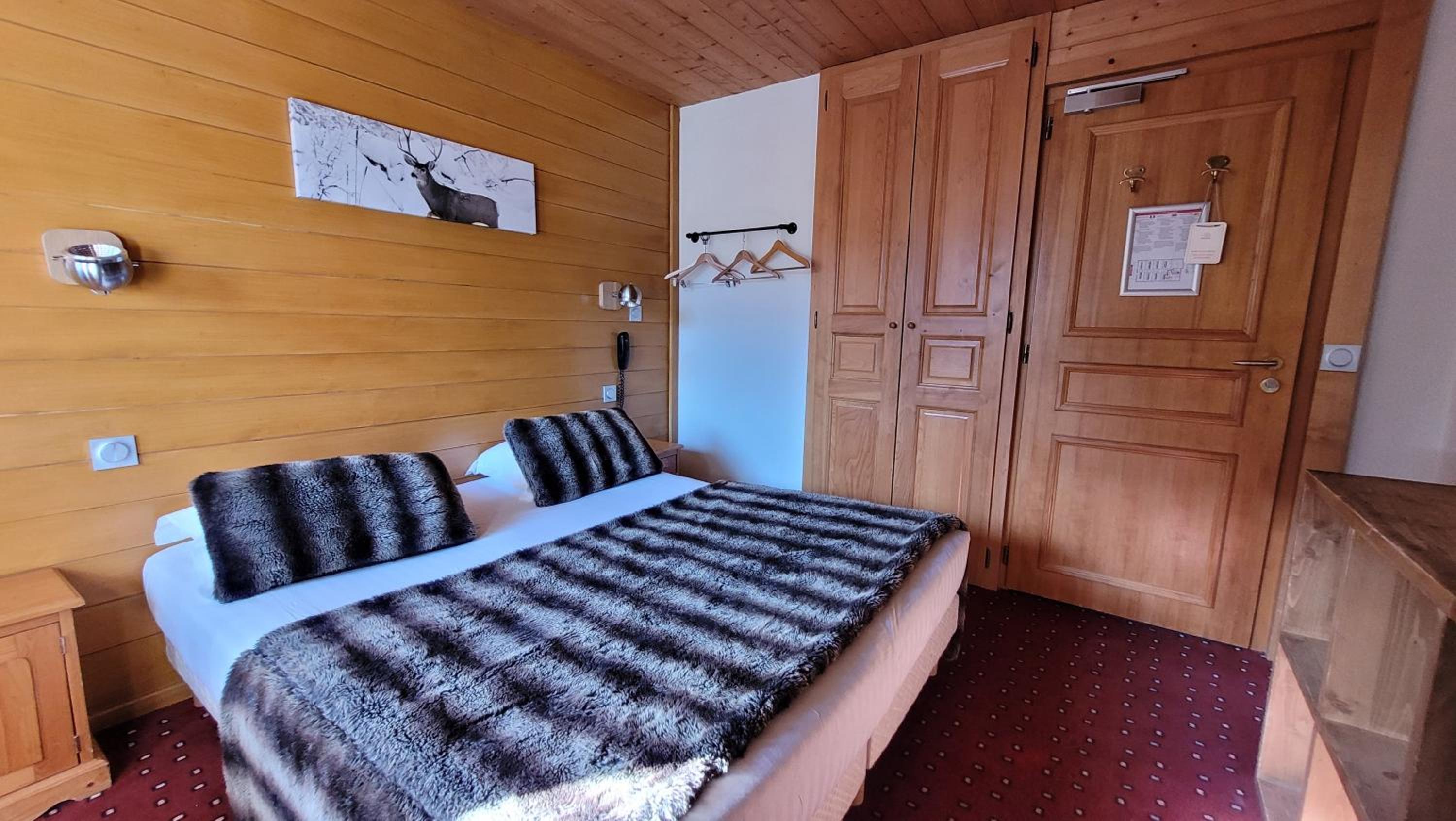 Budget Double Room - Photo 3