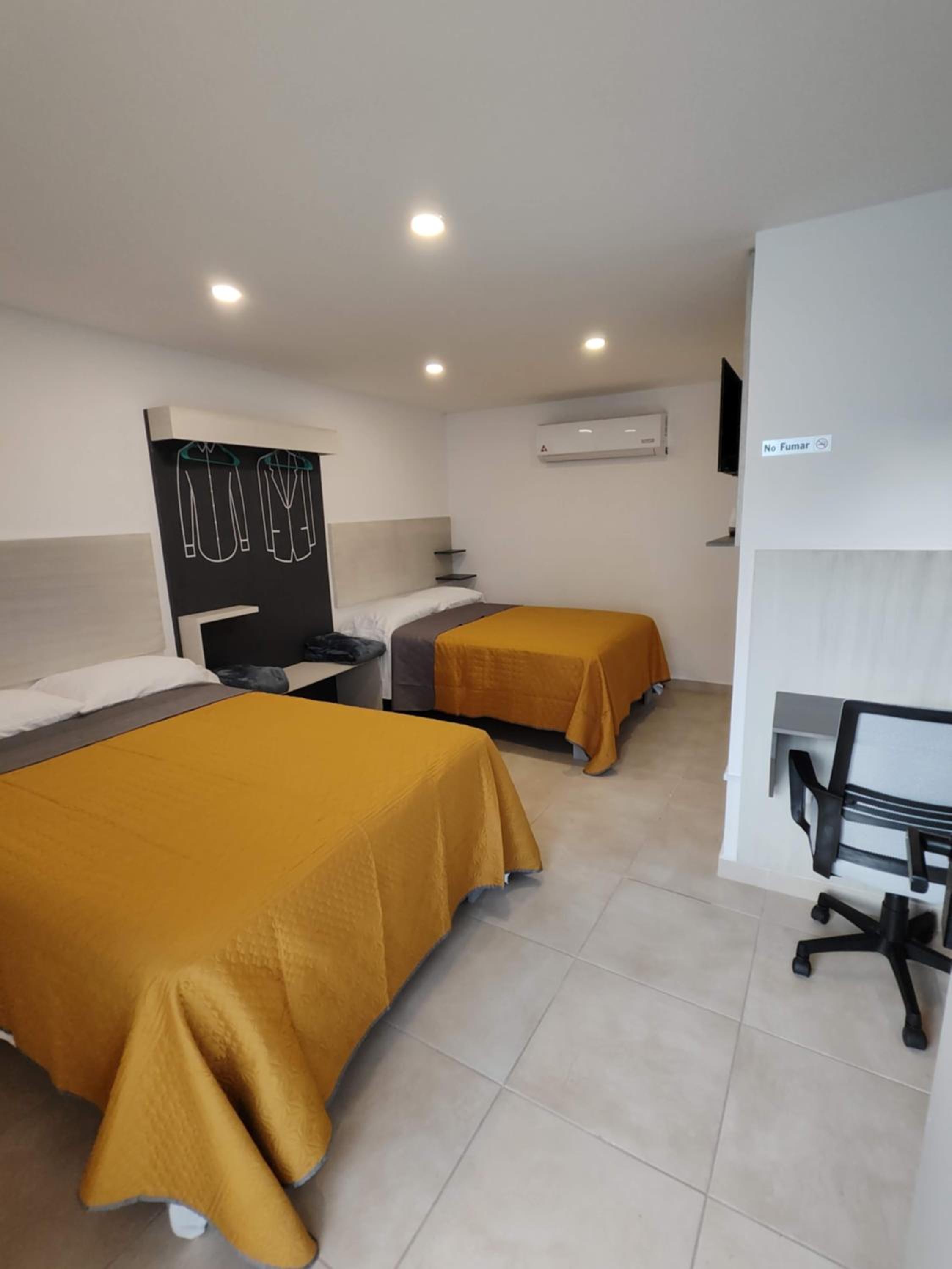 Quadruple Room with Bathroom photo 1