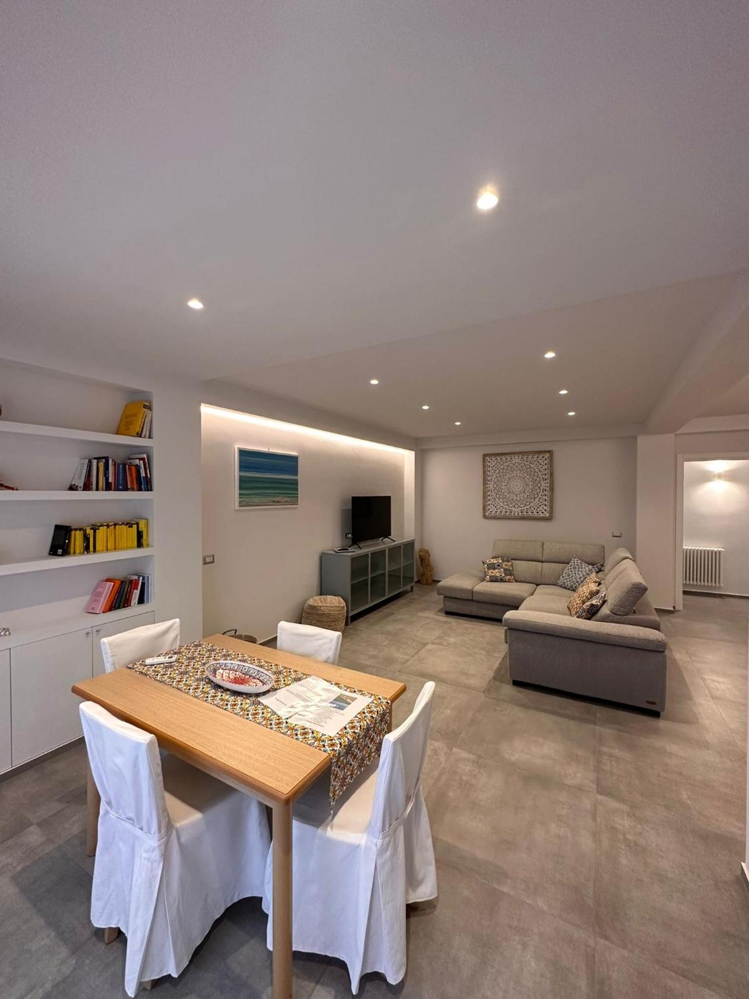 Three-Bedroom Apartment photo 1