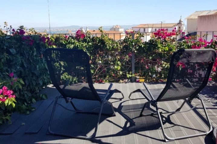 Apartment with Sea View - Photo 3