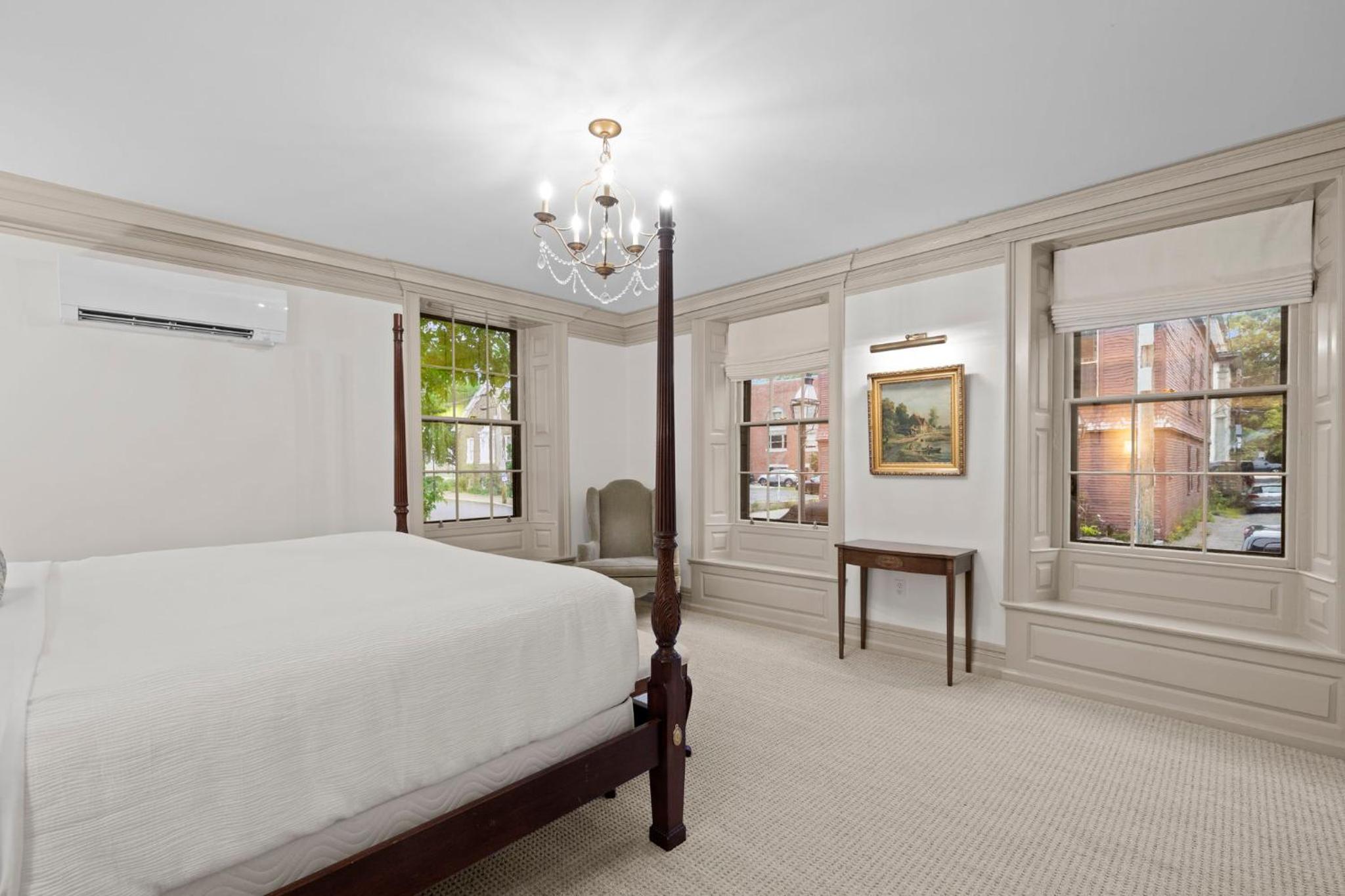 Two-Bedroom Suite - Photo 14