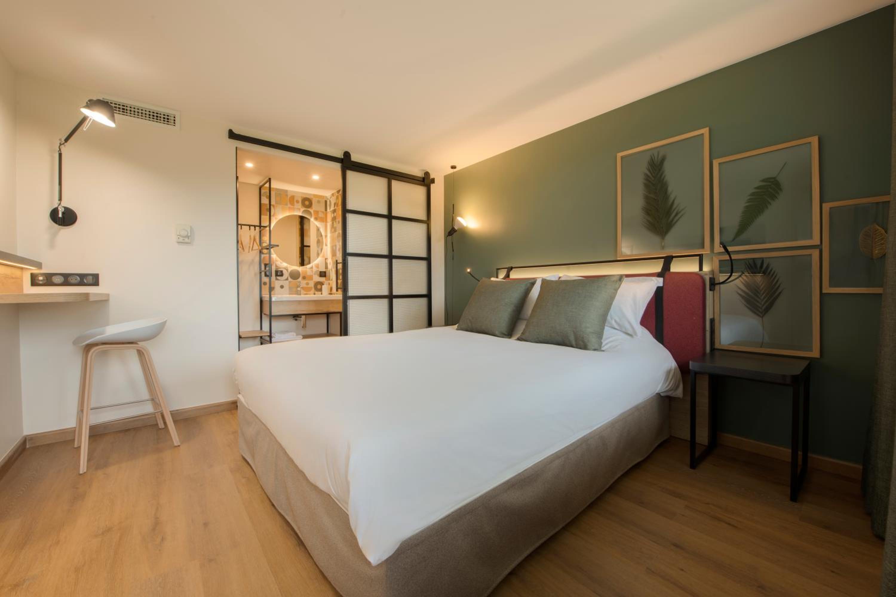 Double Room - Photo 1