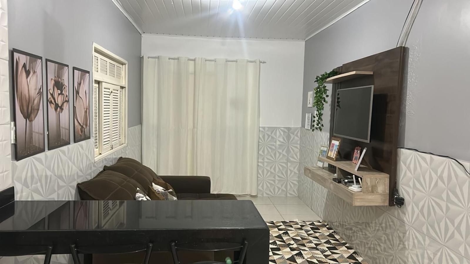 Three-Bedroom House photo 2