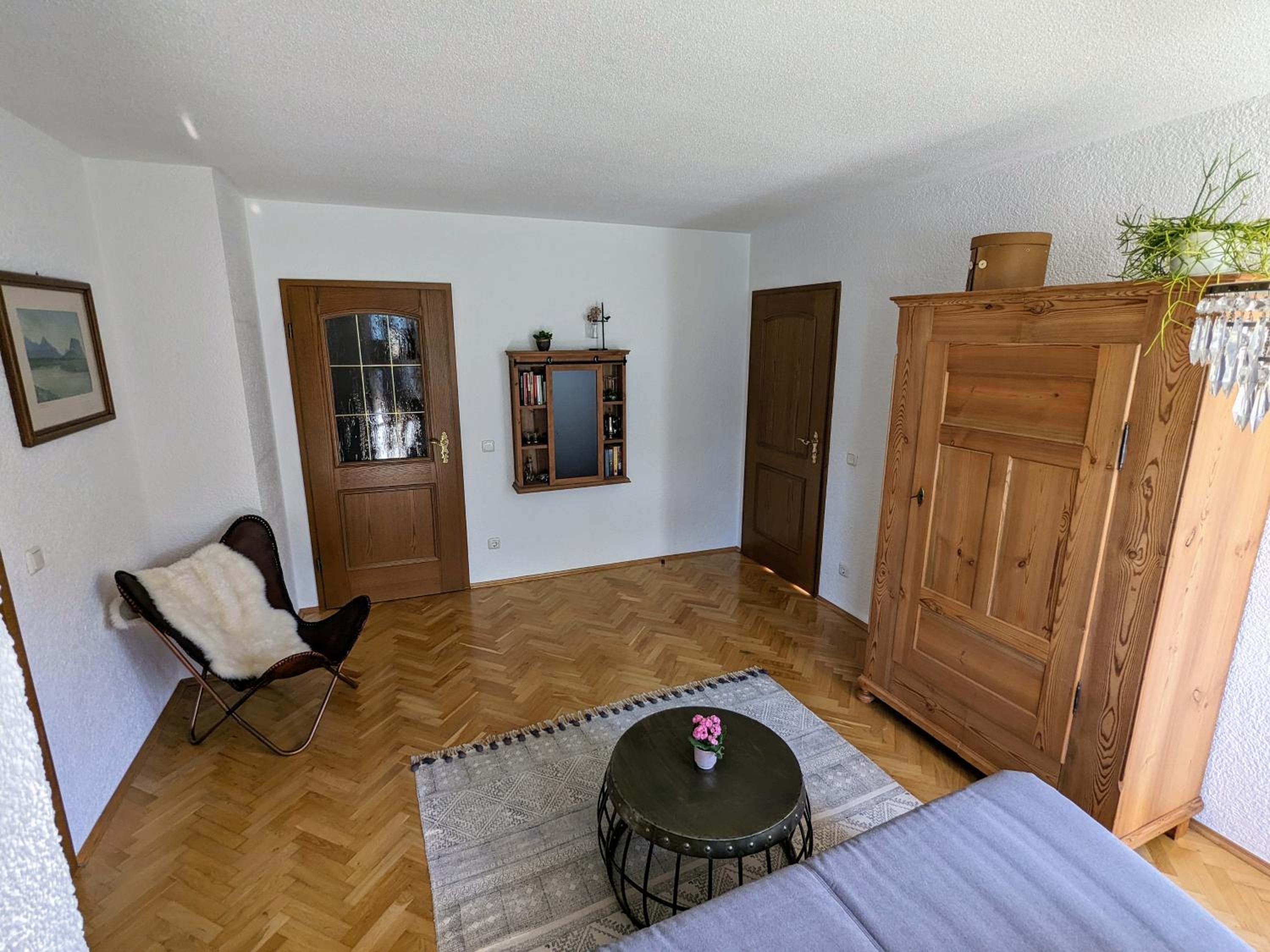 Apartment photo 2
