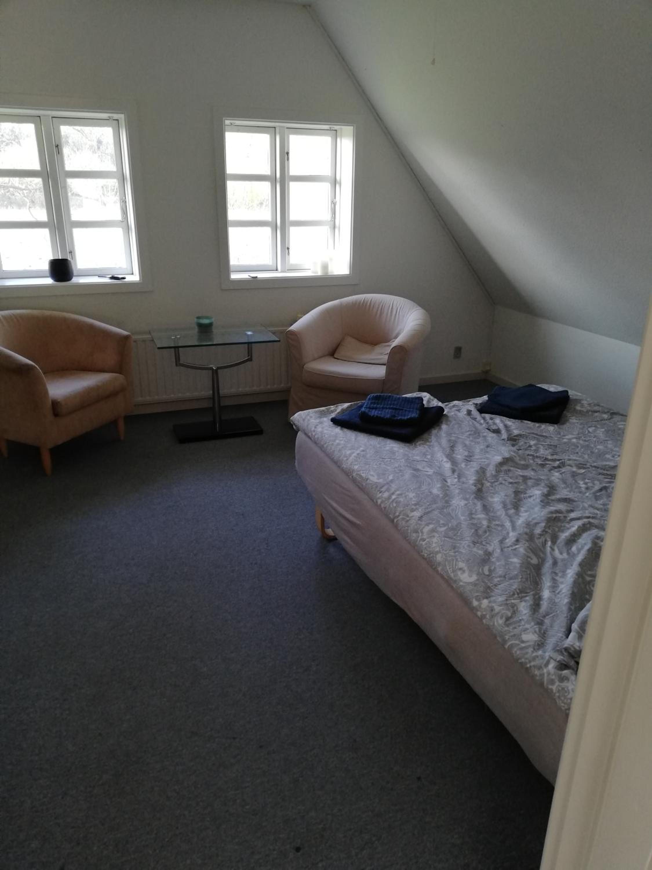 Double Room with Shared Bathroom photo 1
