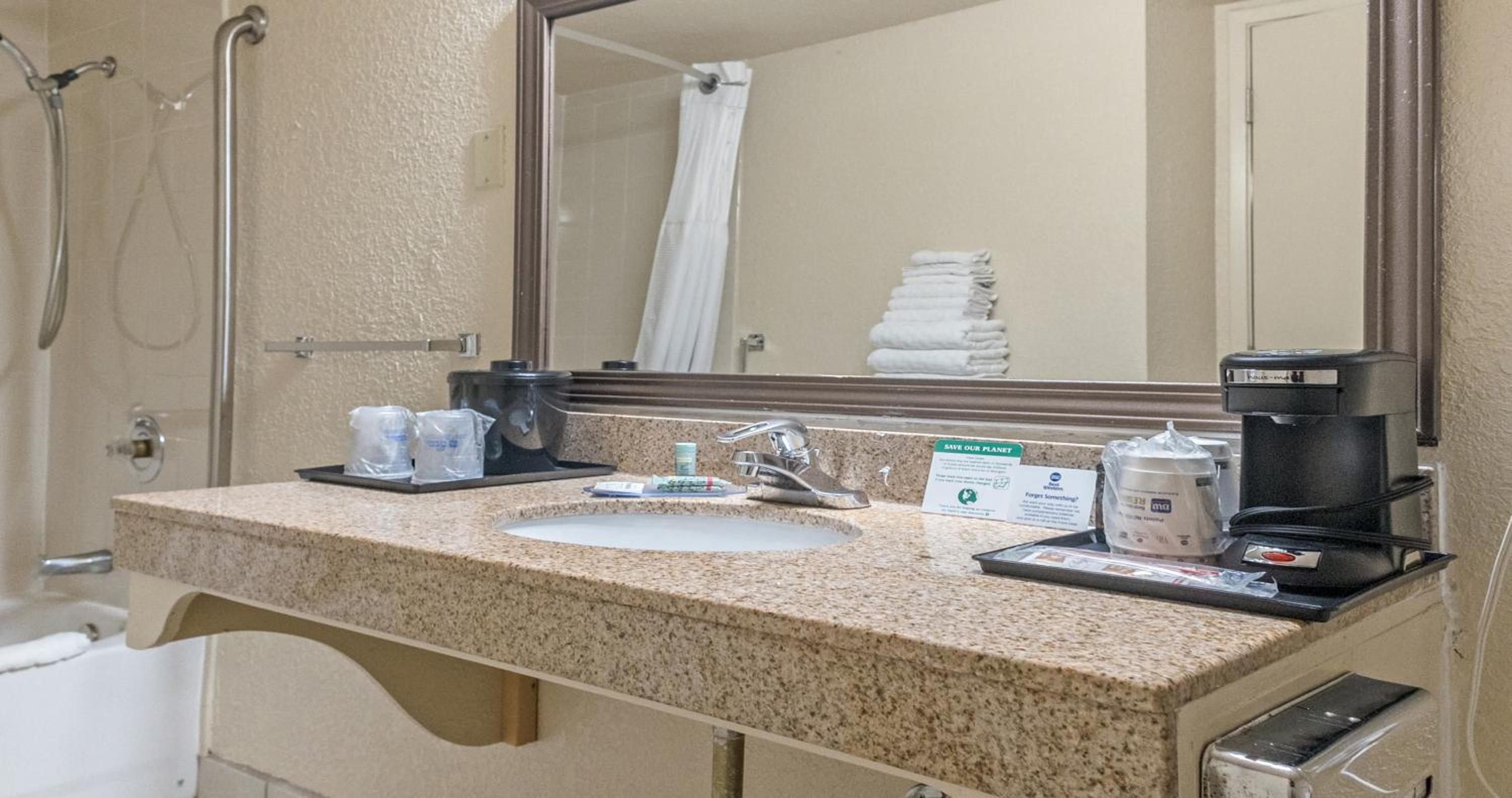 King Room - Disability Access - Photo 2