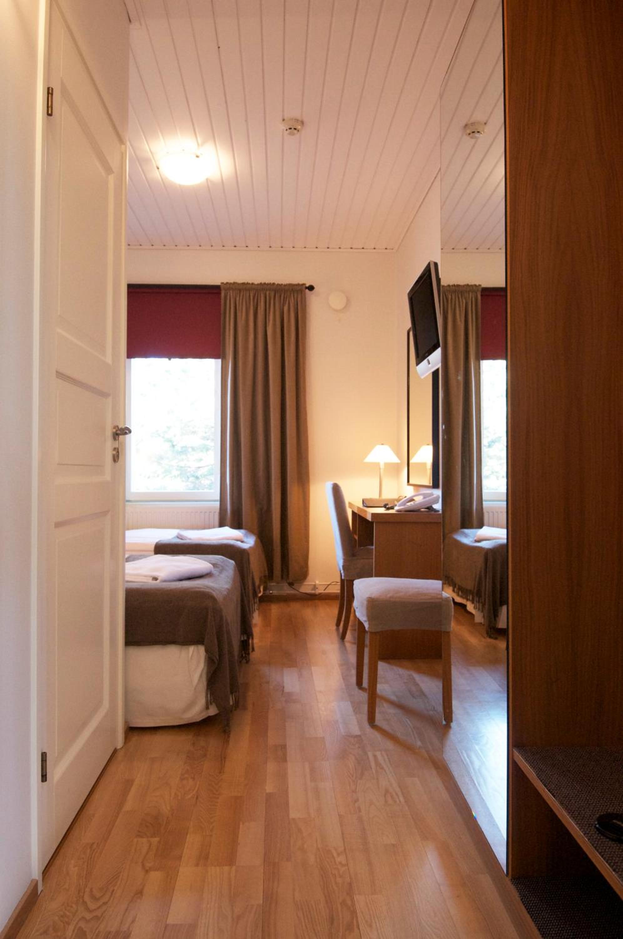Standard Twin Room photo 1