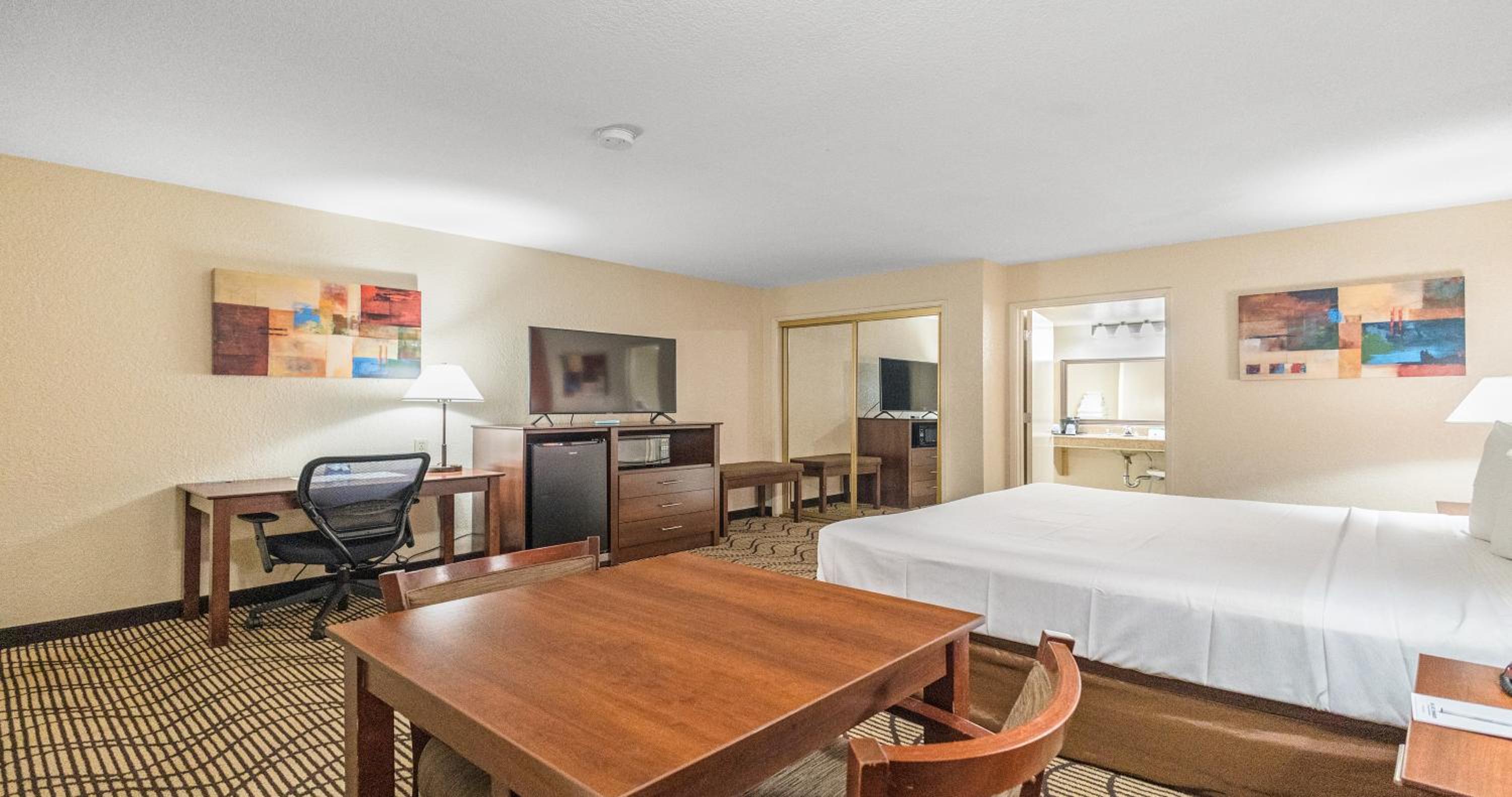 King Room Non-Smoking - Photo 6