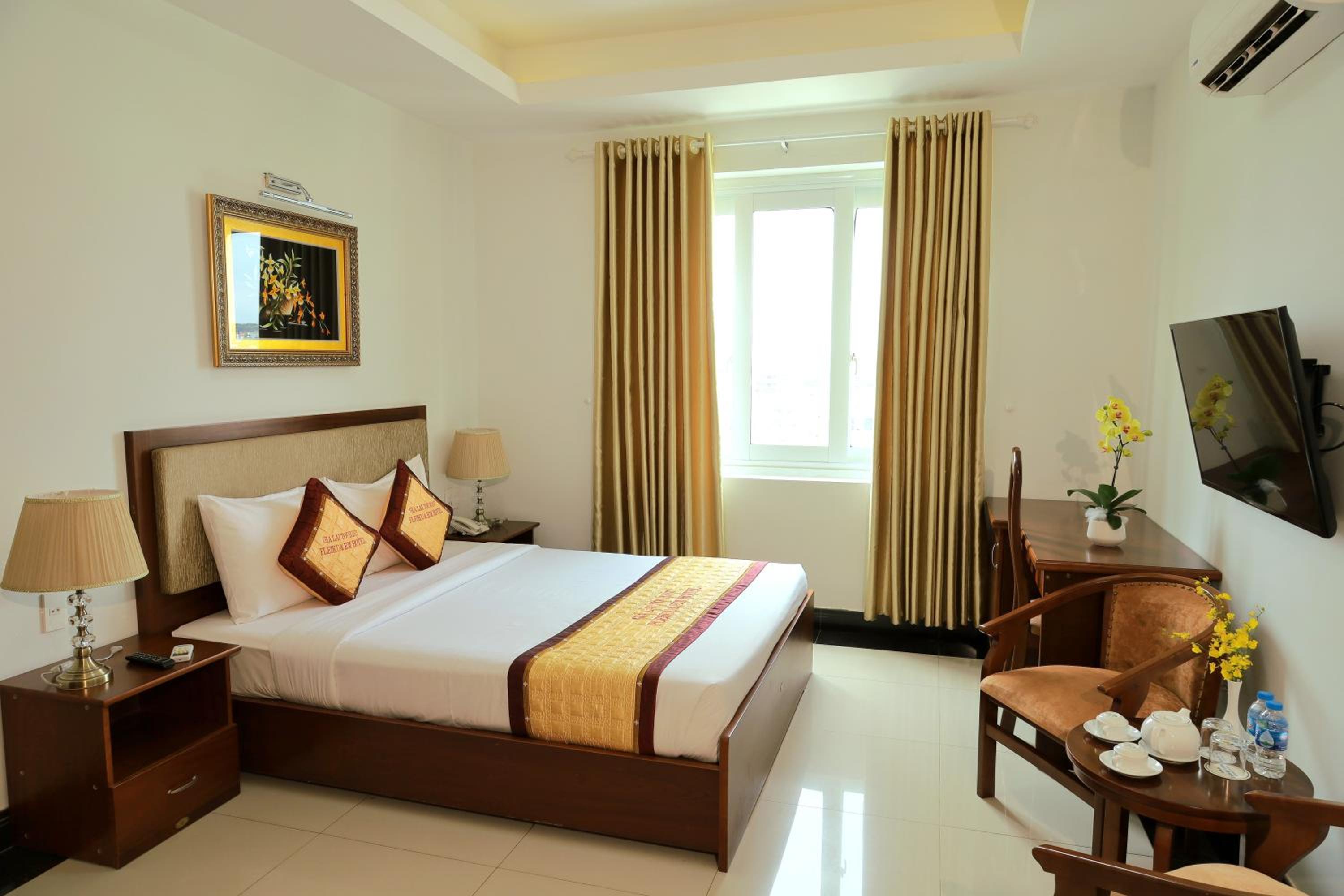 Superior King Room - Photo 1