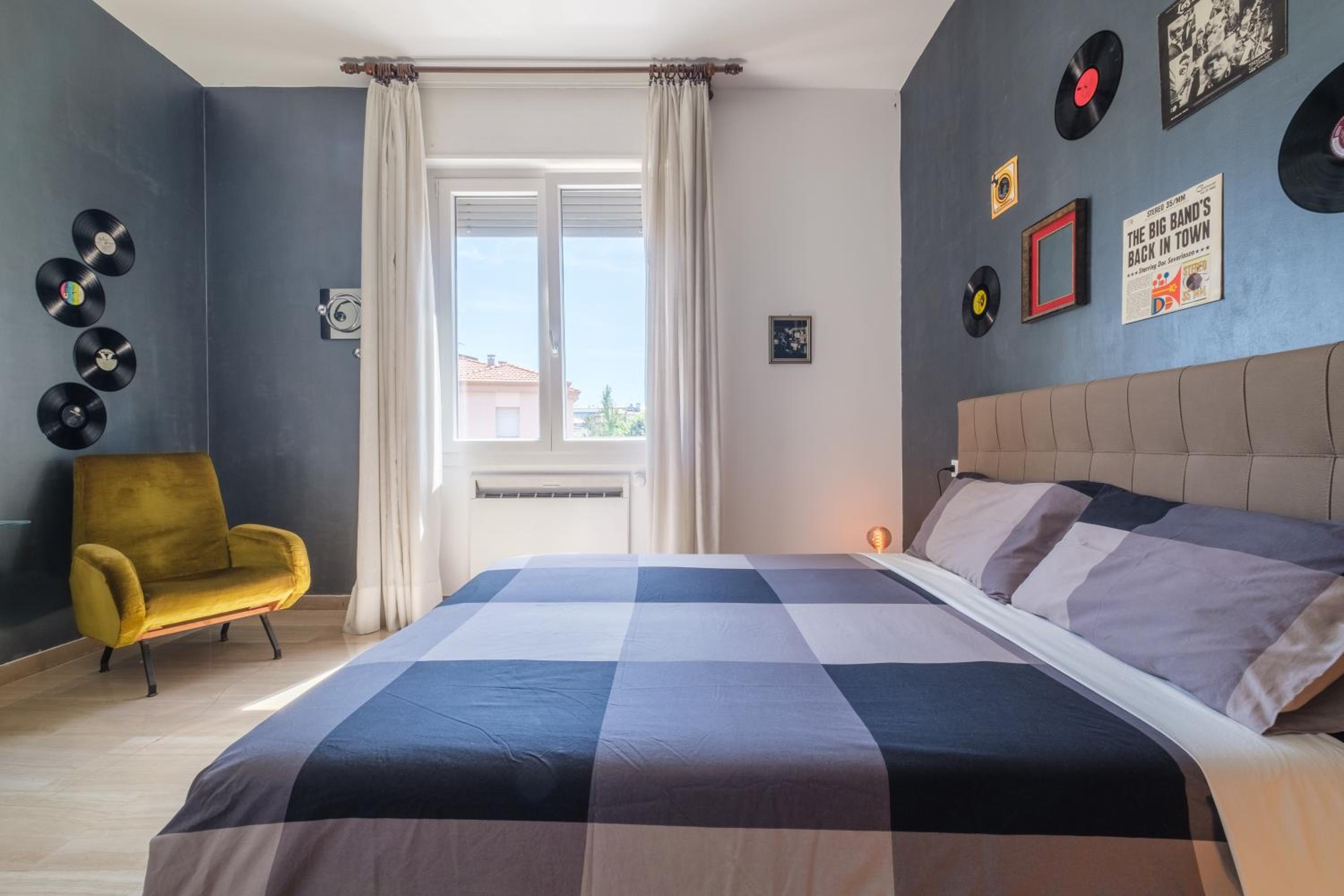Double Room with Private External Bathroom