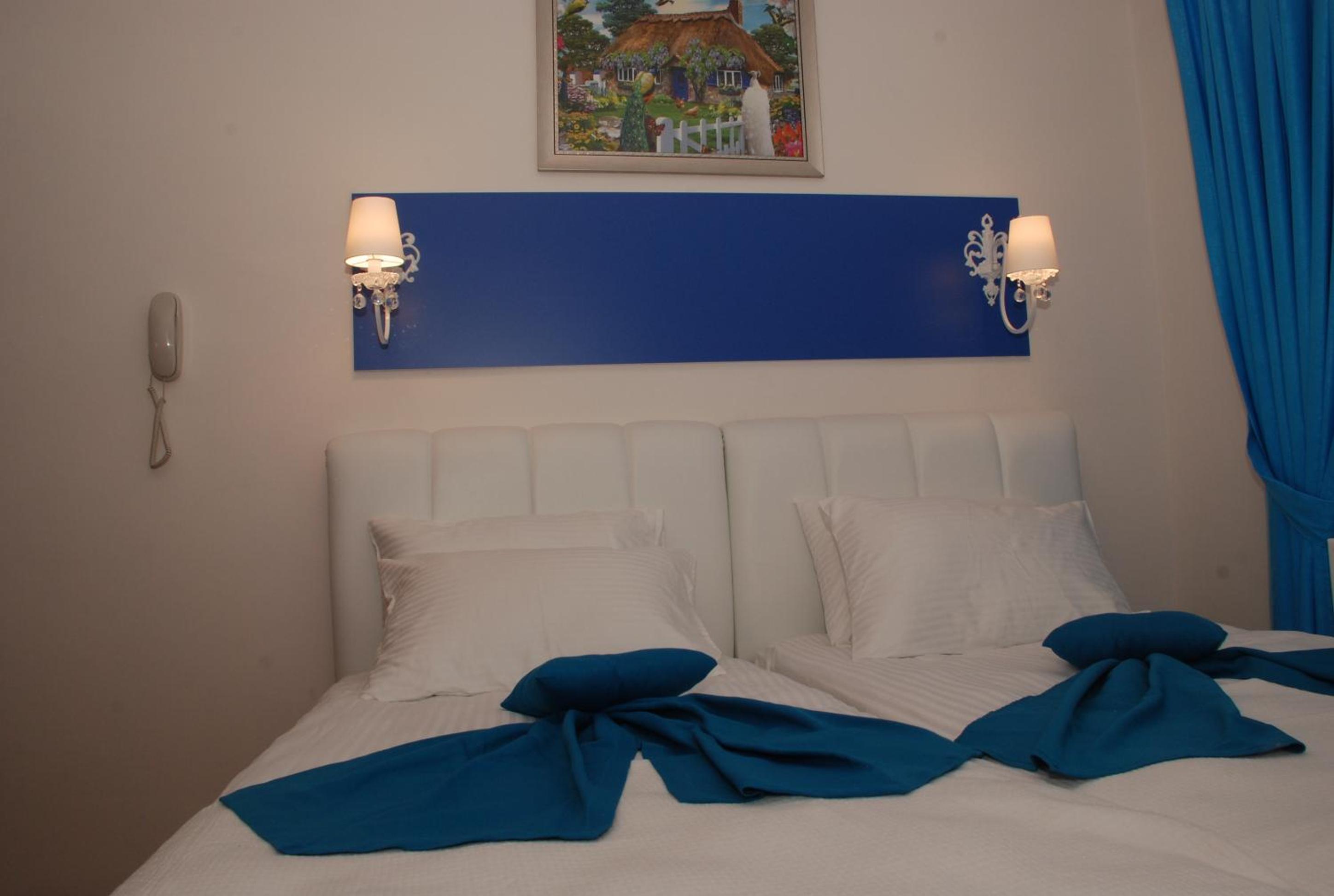 Deluxe Double Room with Shower photo 1