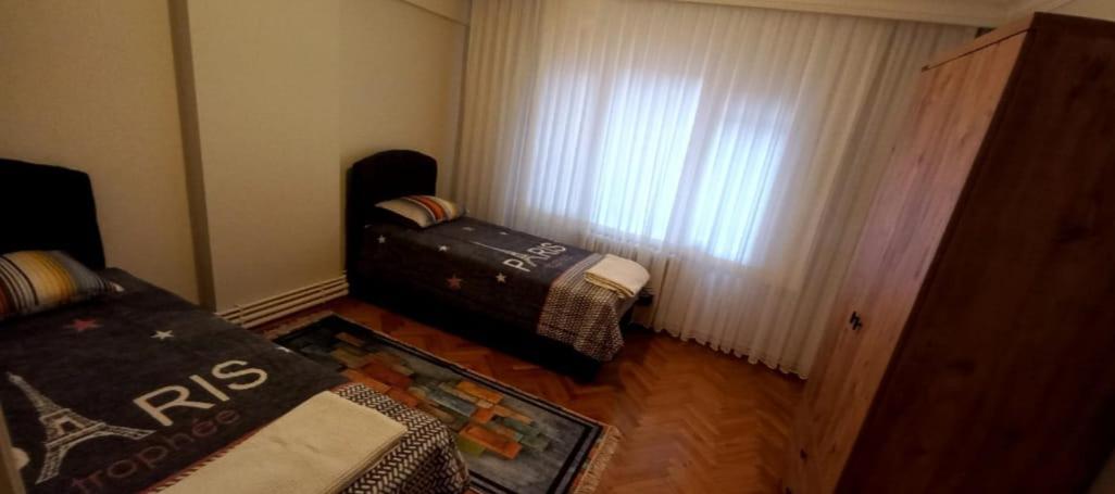 Three-Bedroom Apartment photo 2