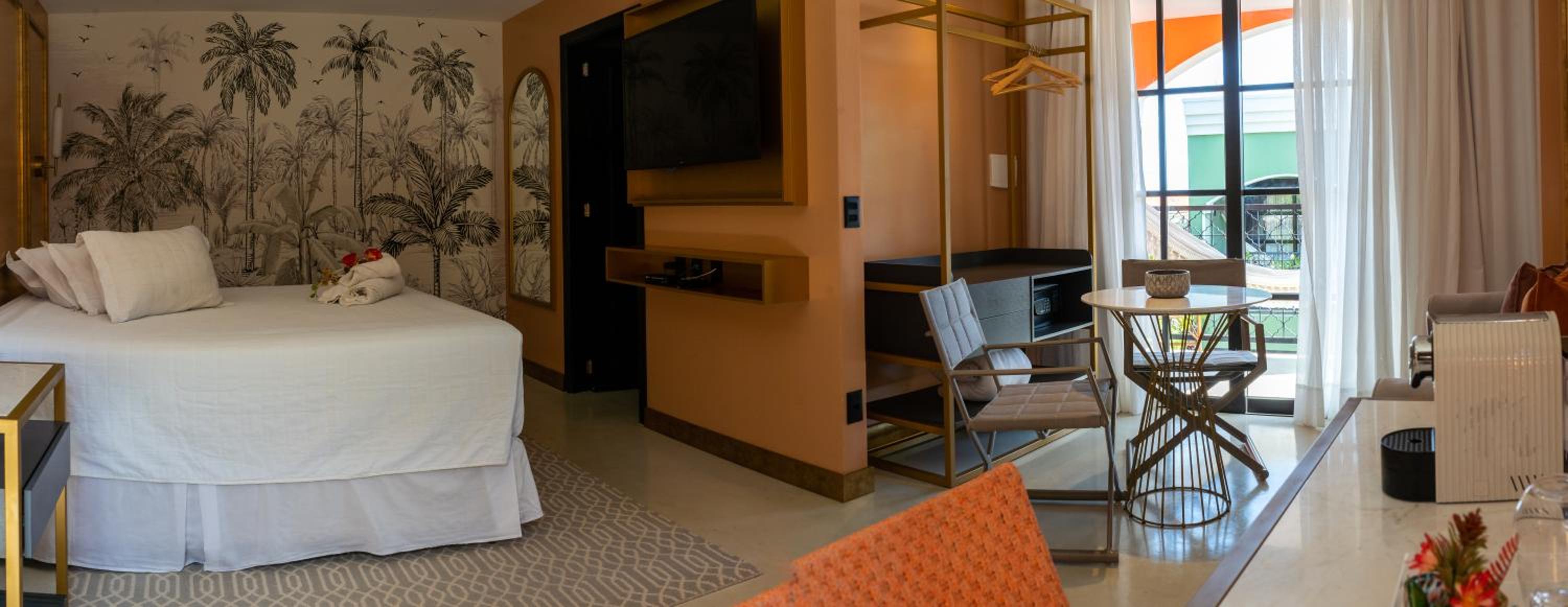 Superior King Suite