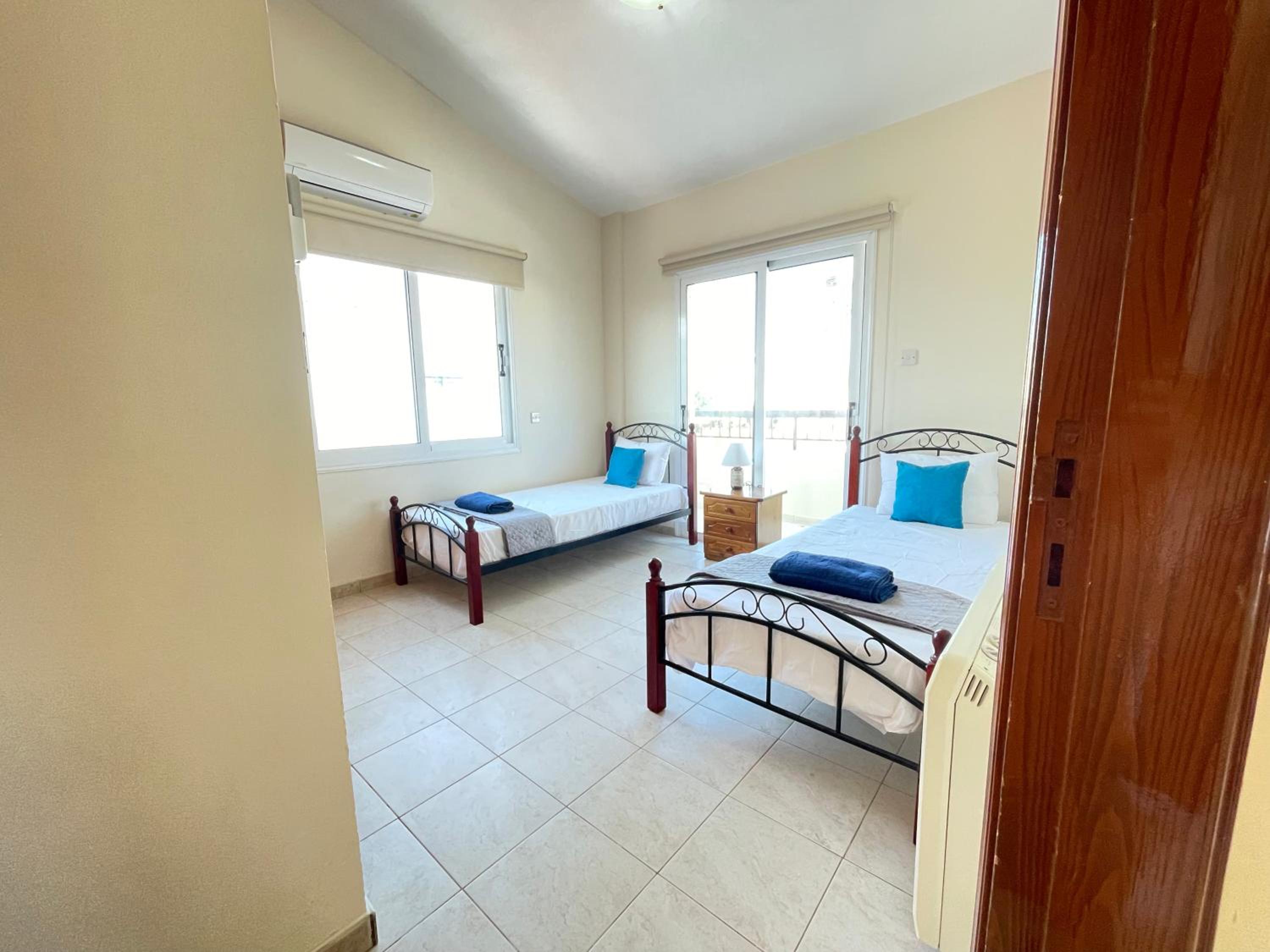 Villa with Sea View photo 2