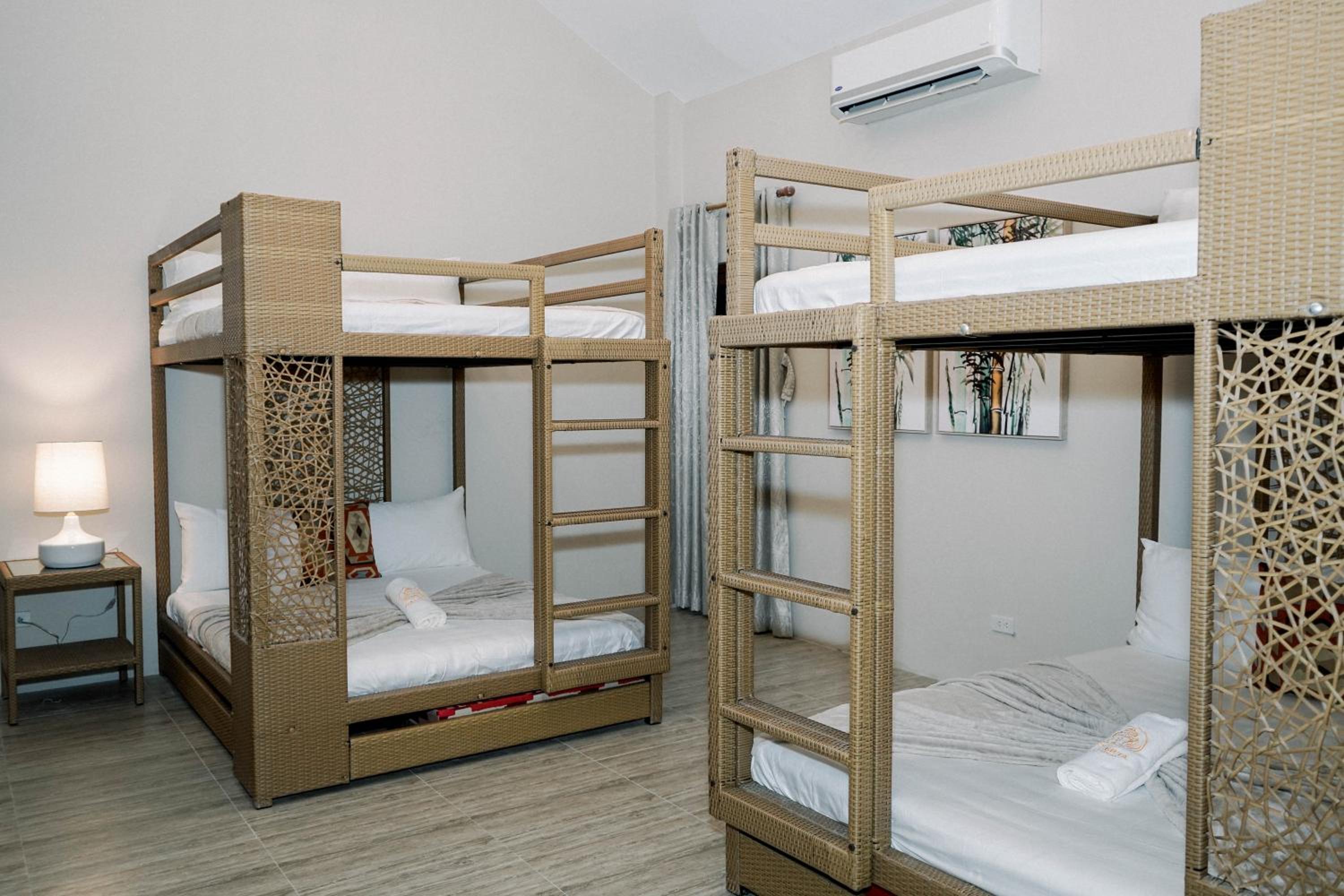 Four-Bedroom Vacation Home photo 2