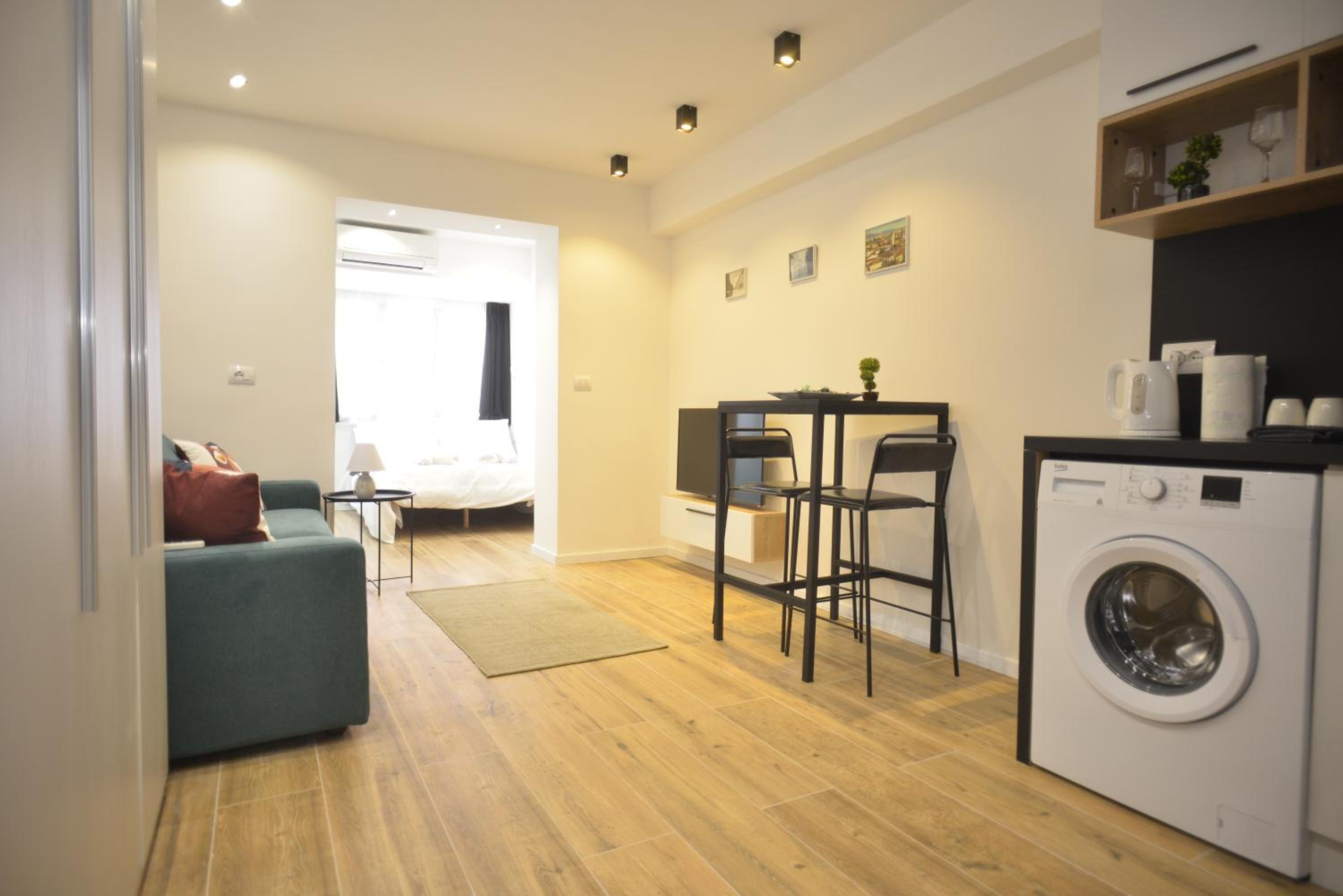 Studio Apartment