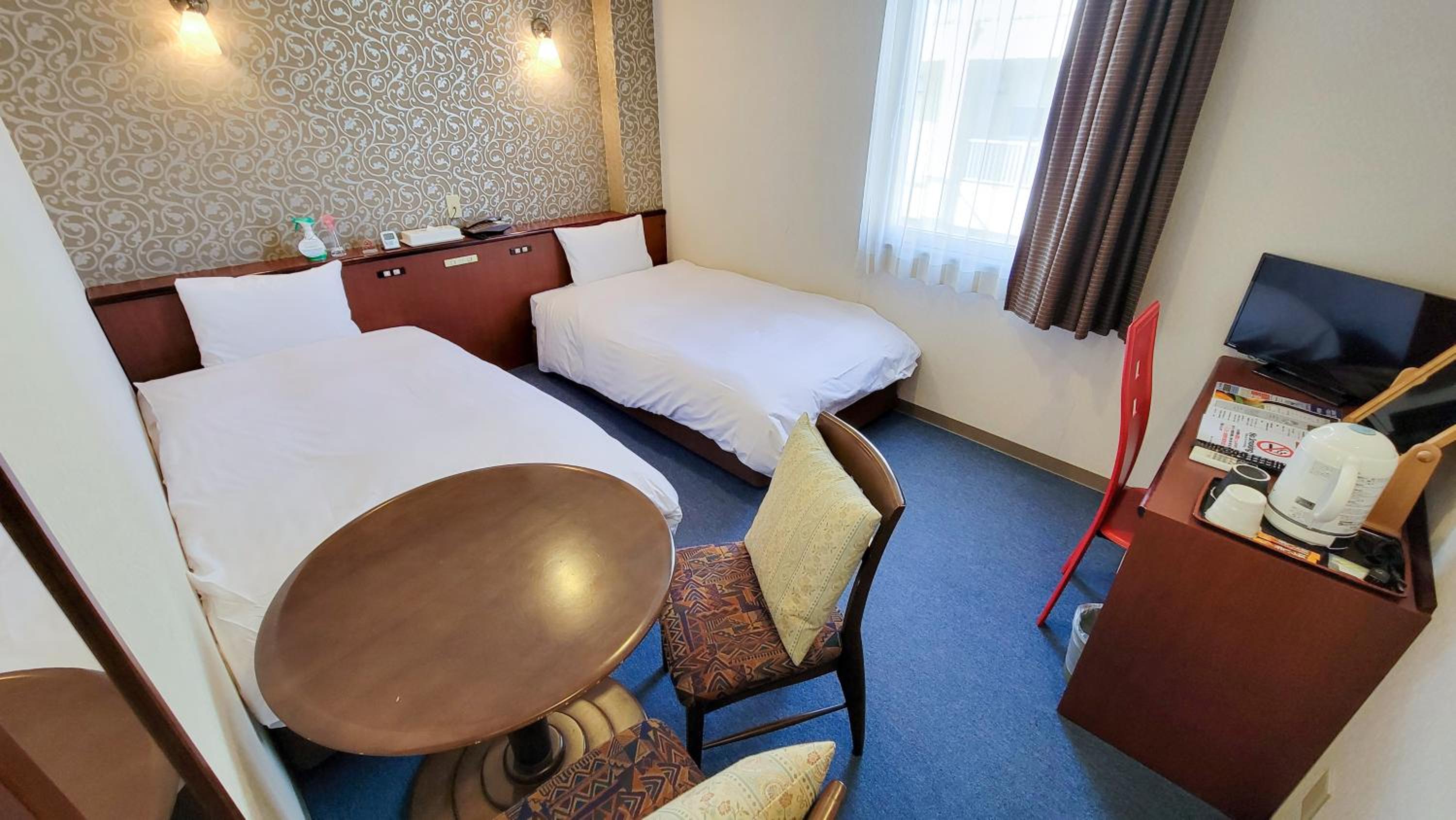 Twin Room - Photo 1