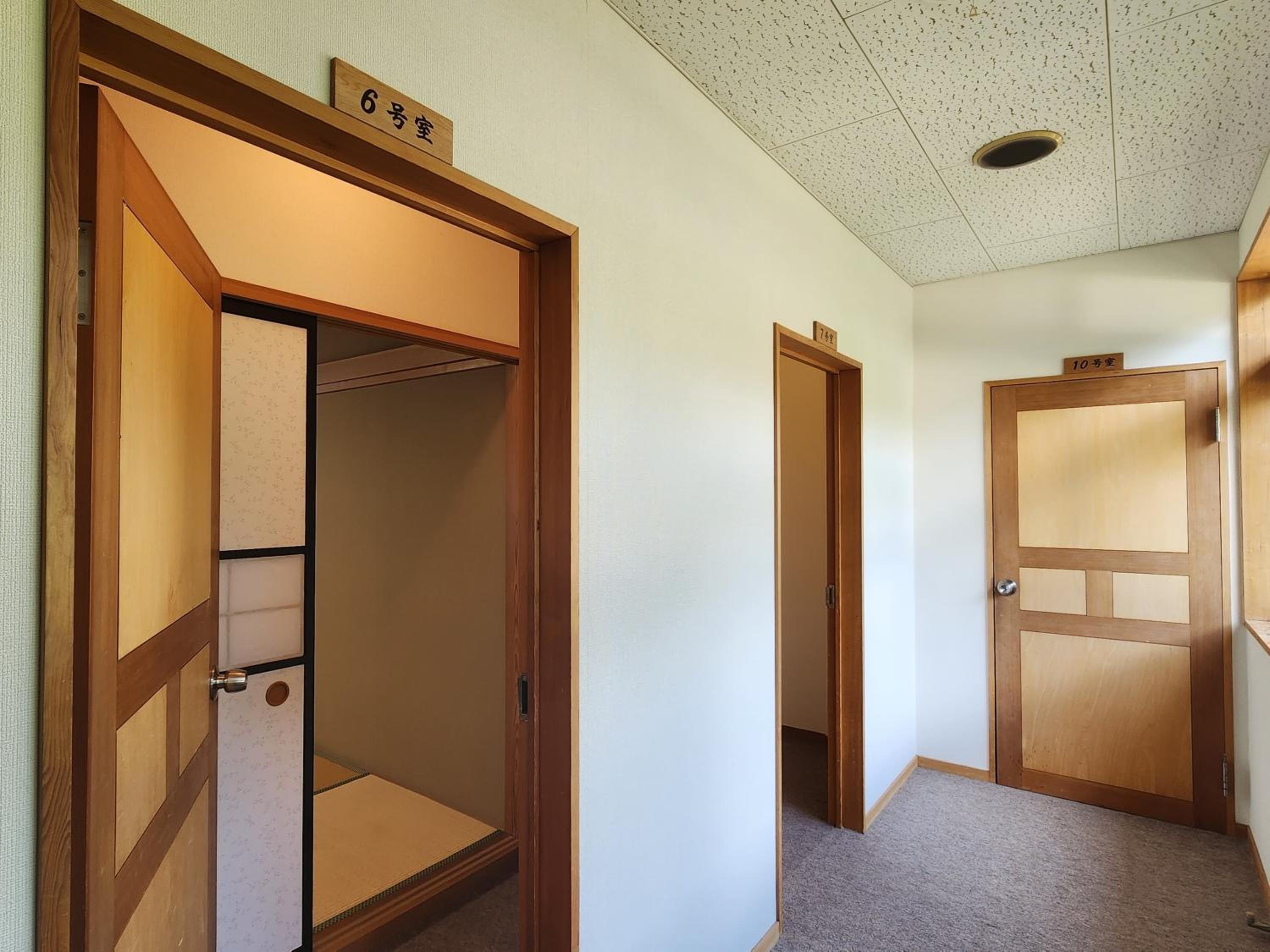 Japanese Style Standard Triple Room with Shared Bathroom photo 3