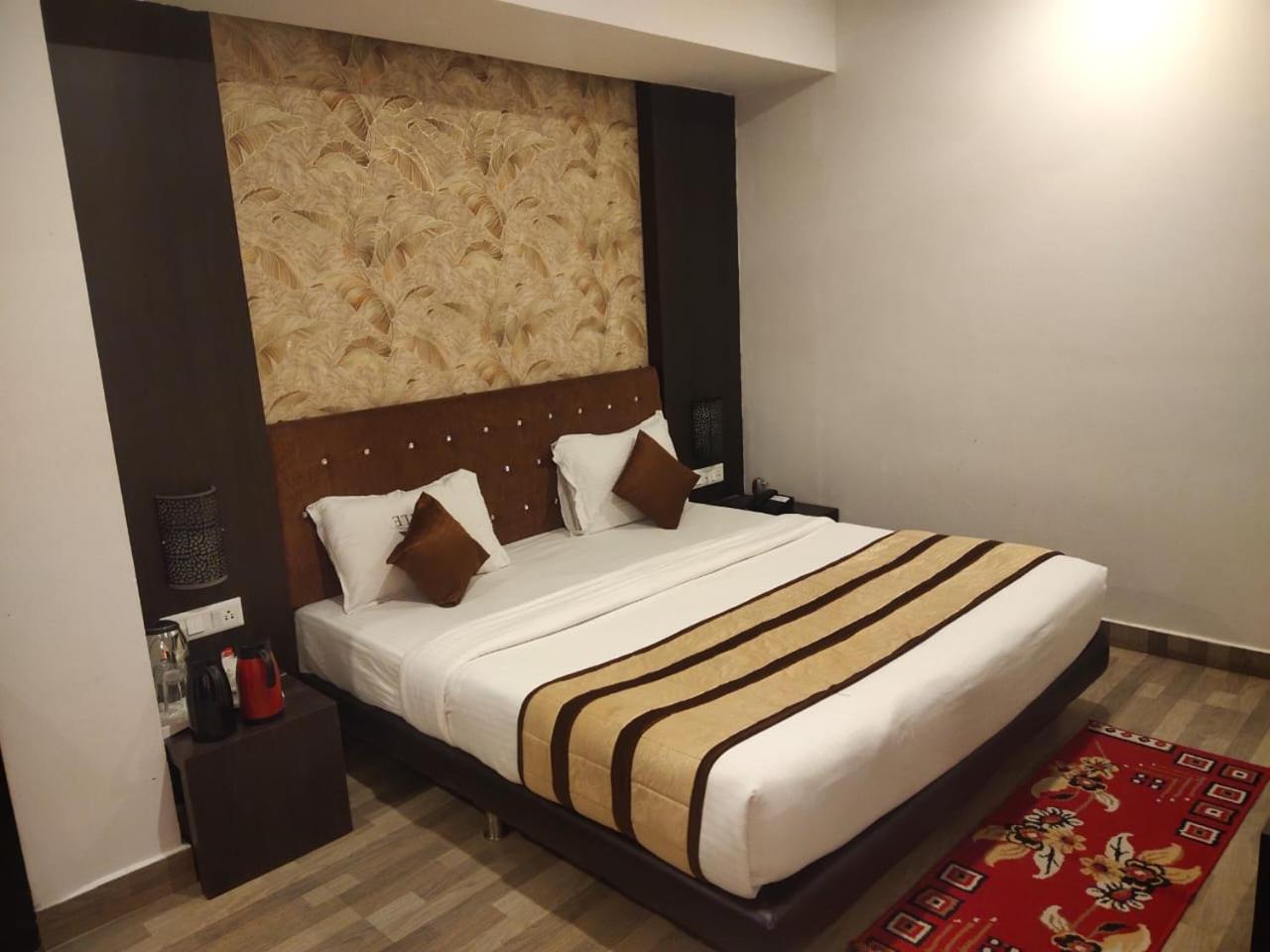 Deluxe Double Room photo 2