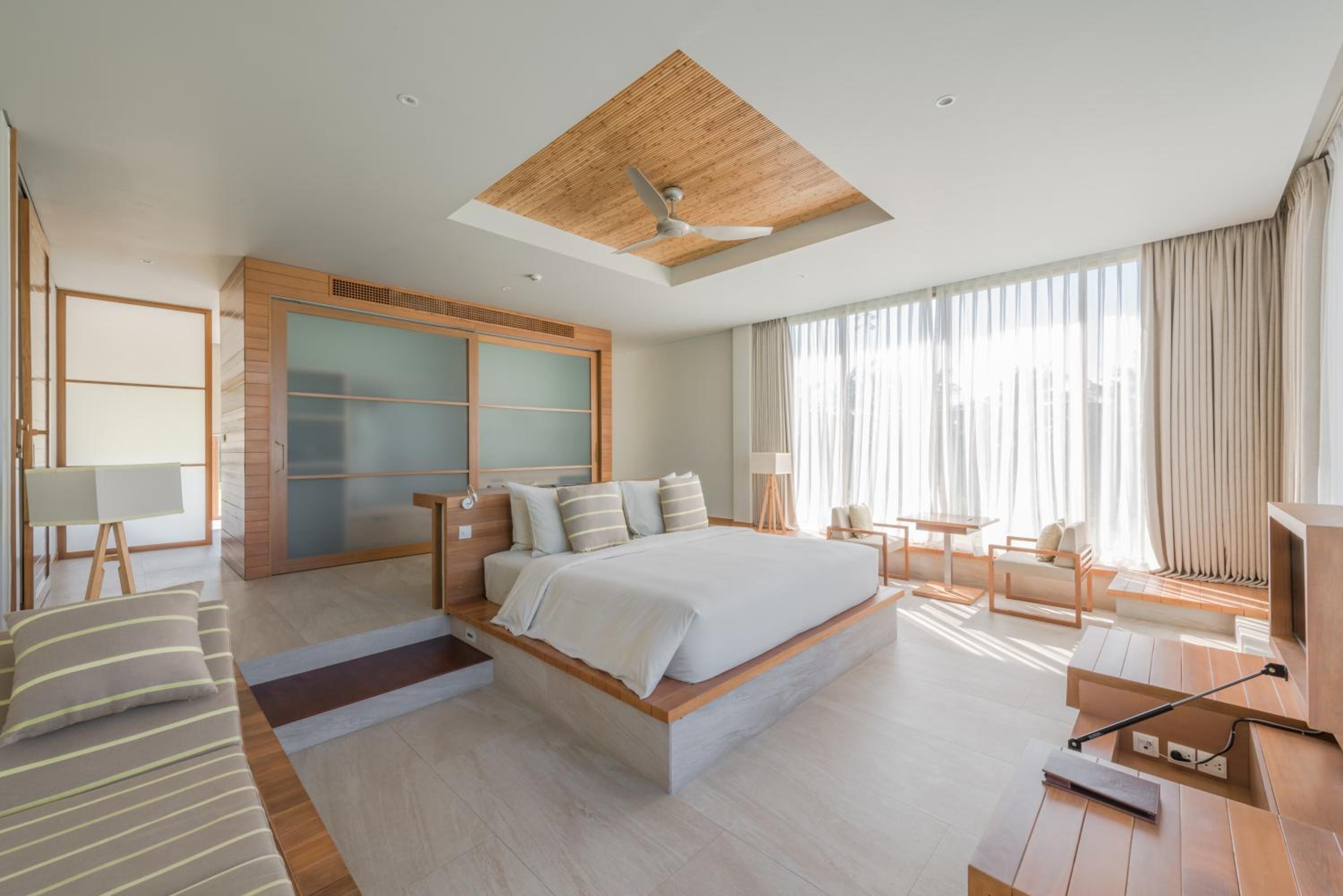 Four-Bedroom Villa with Golf View photo 2