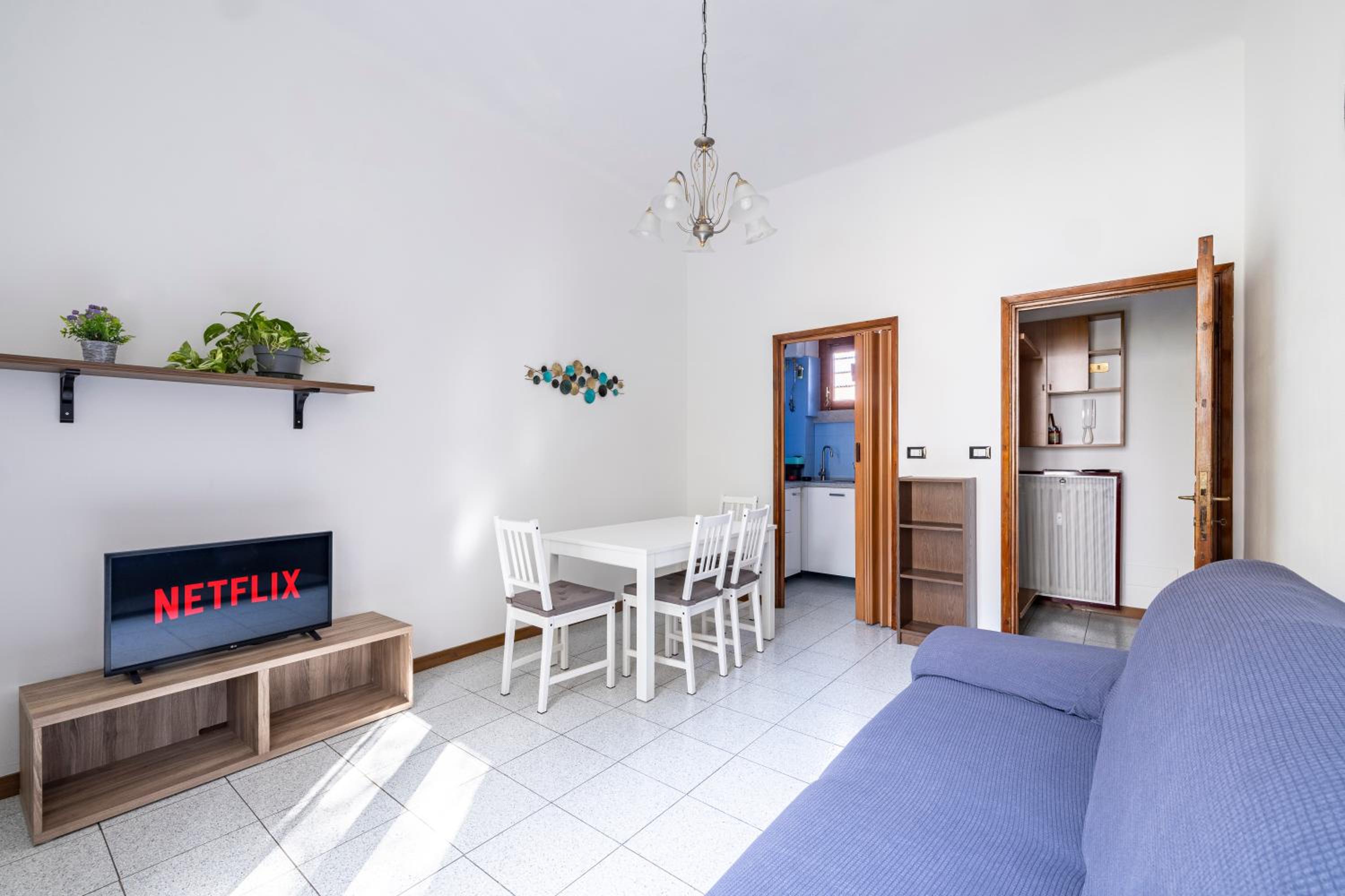 One-Bedroom Apartment