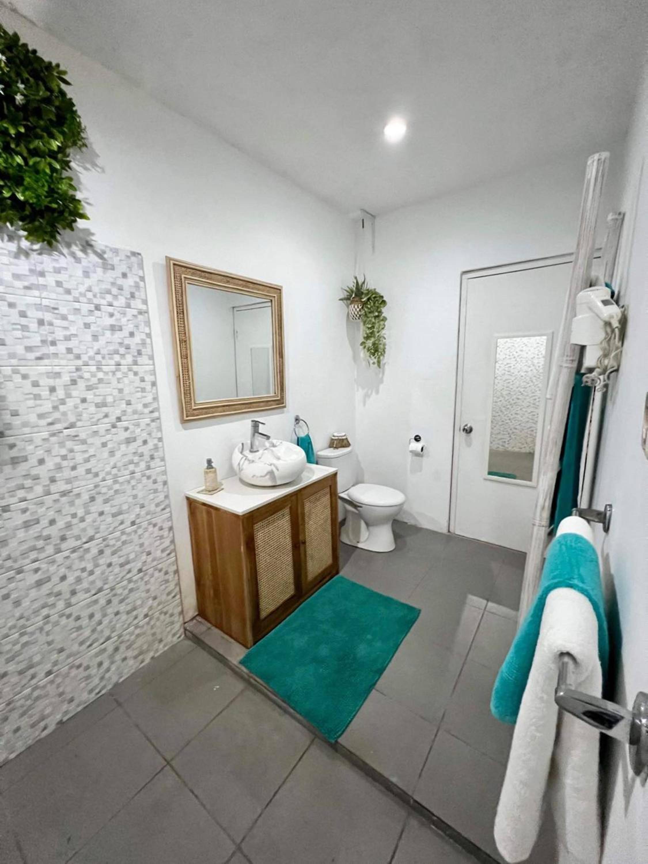 Two-Bedroom Villa - Photo 12