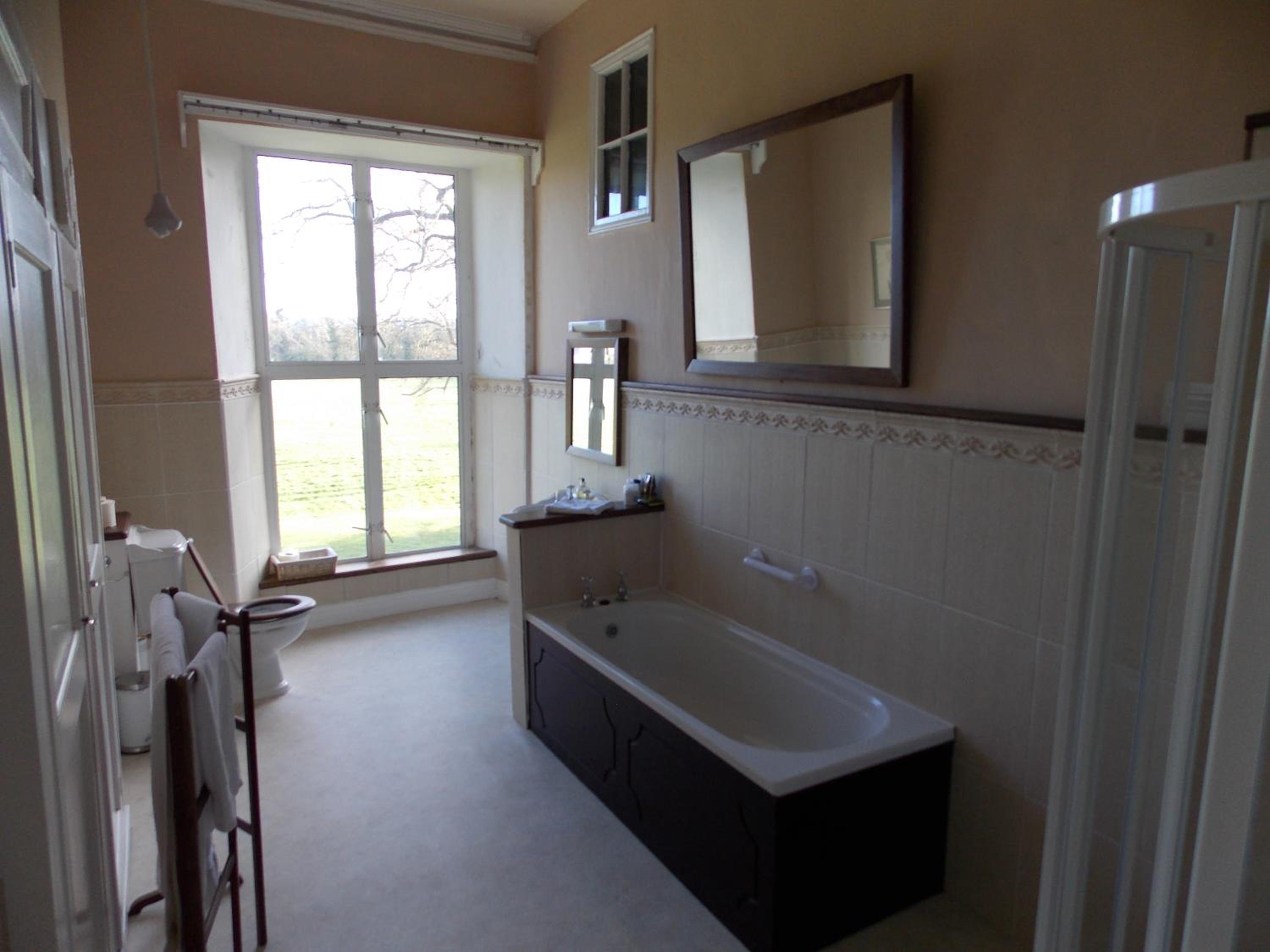 Gold Finch Suite photo 2