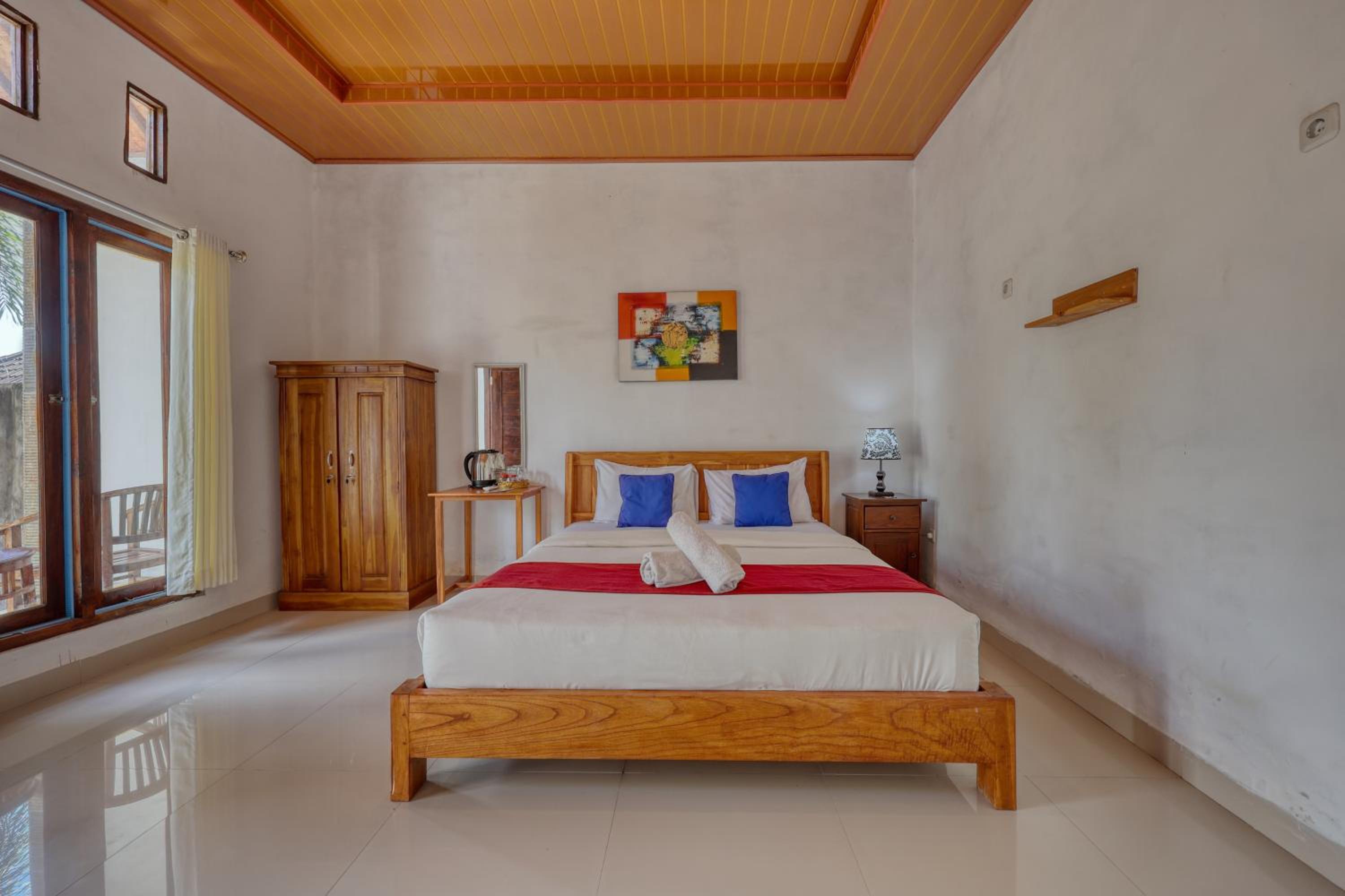 Budget Double Room - Photo 6
