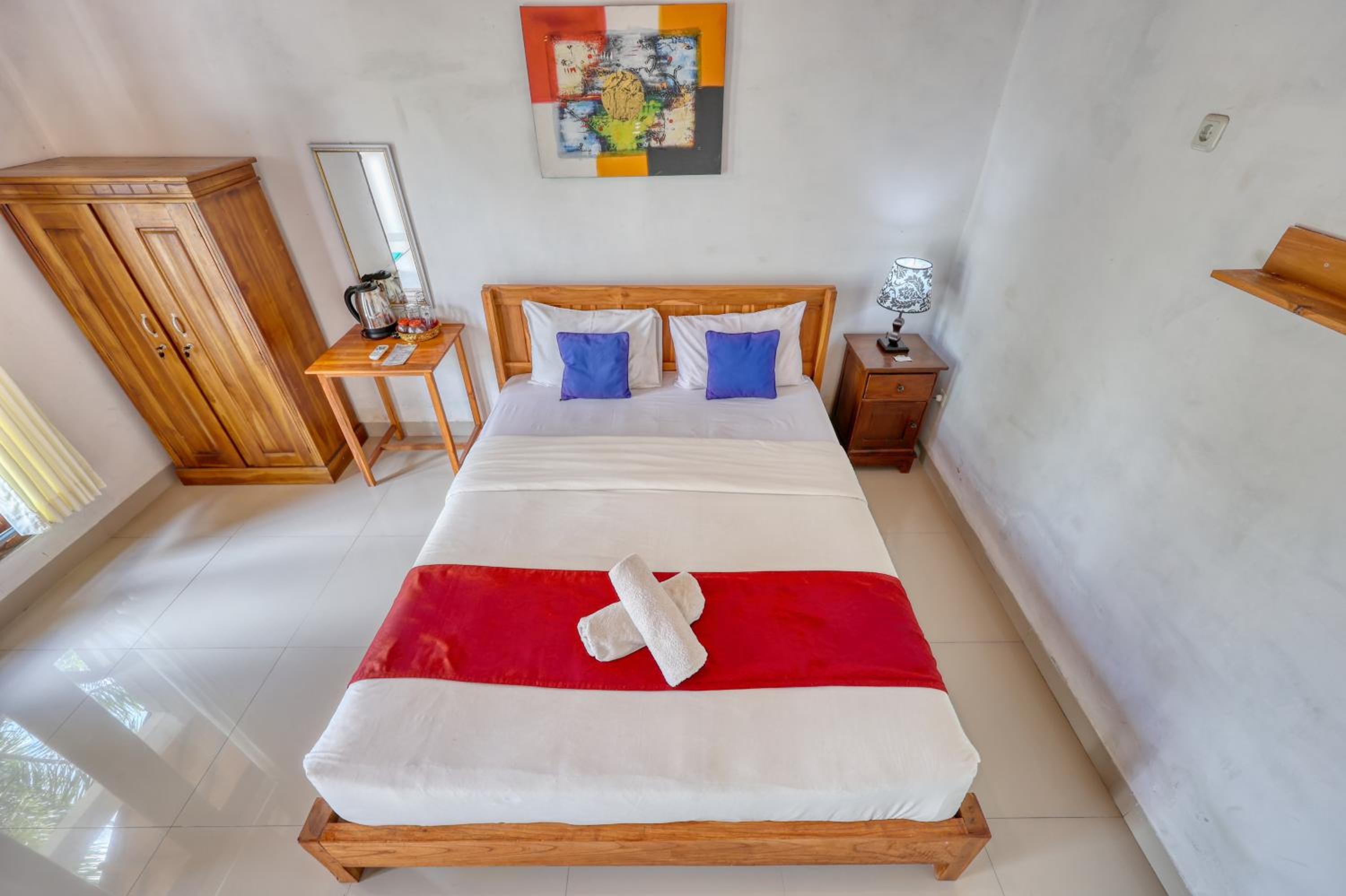 Budget Double Room - Photo 7