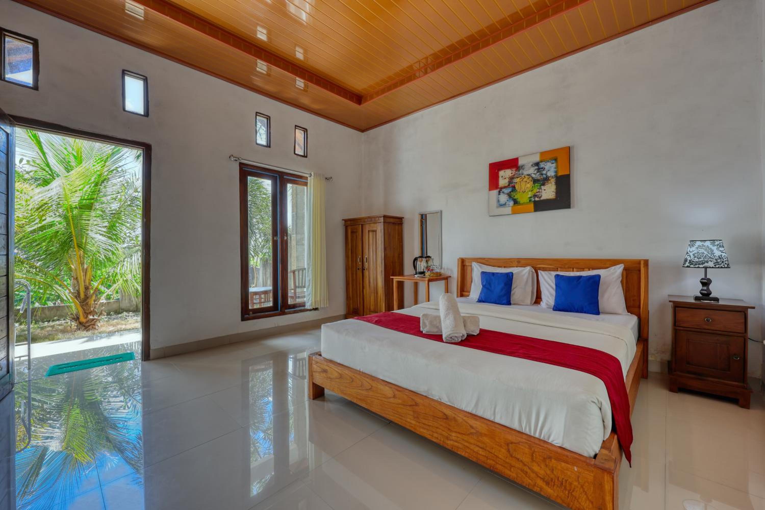 Budget Double Room - Photo 8