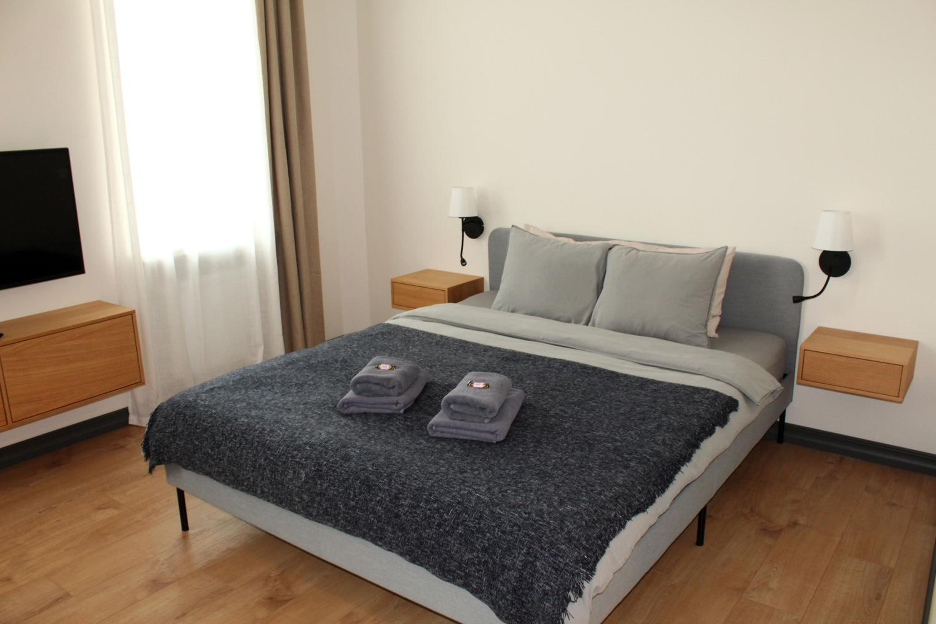 Studio Apartment photo 1