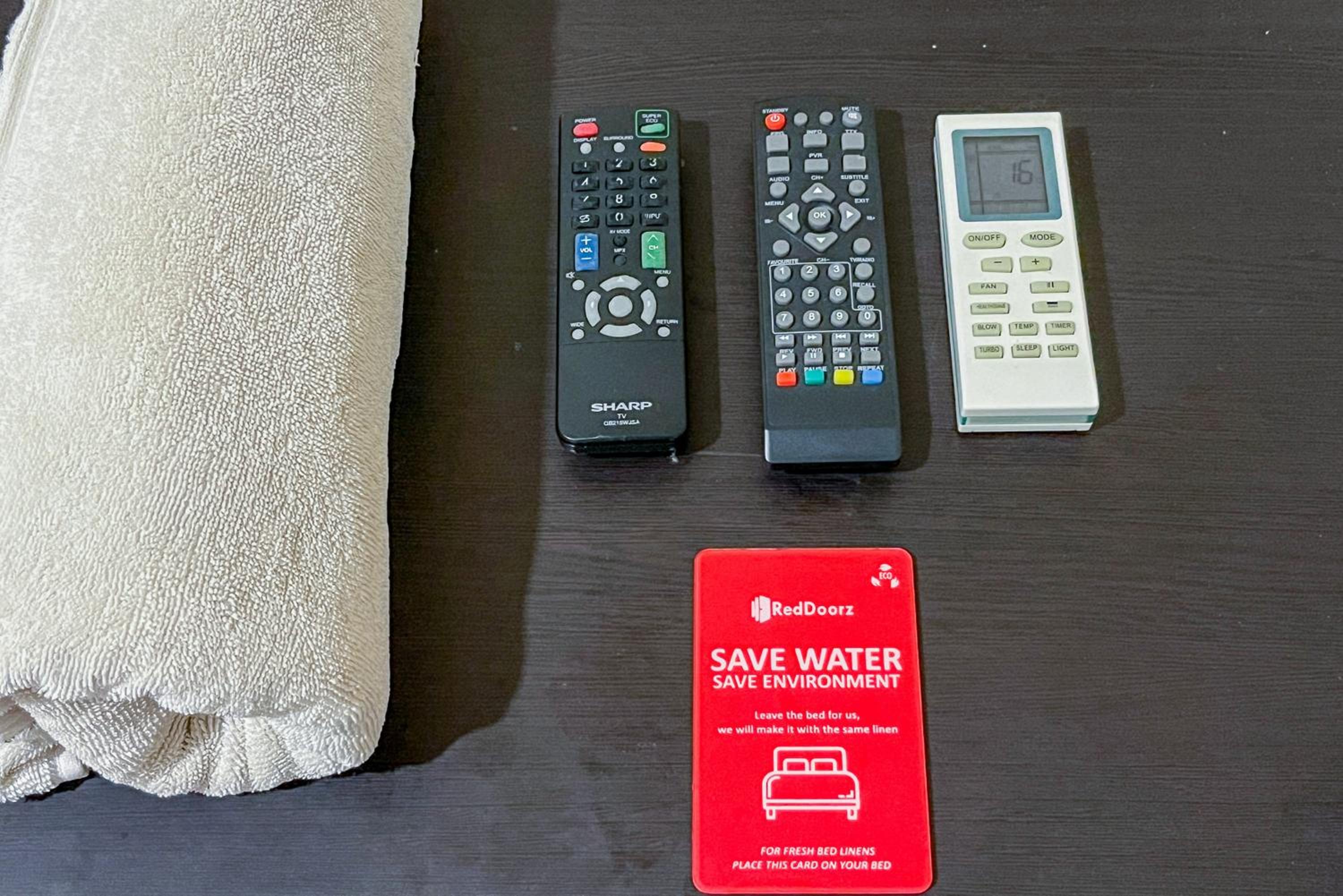 Standard Double Room - Photo 8