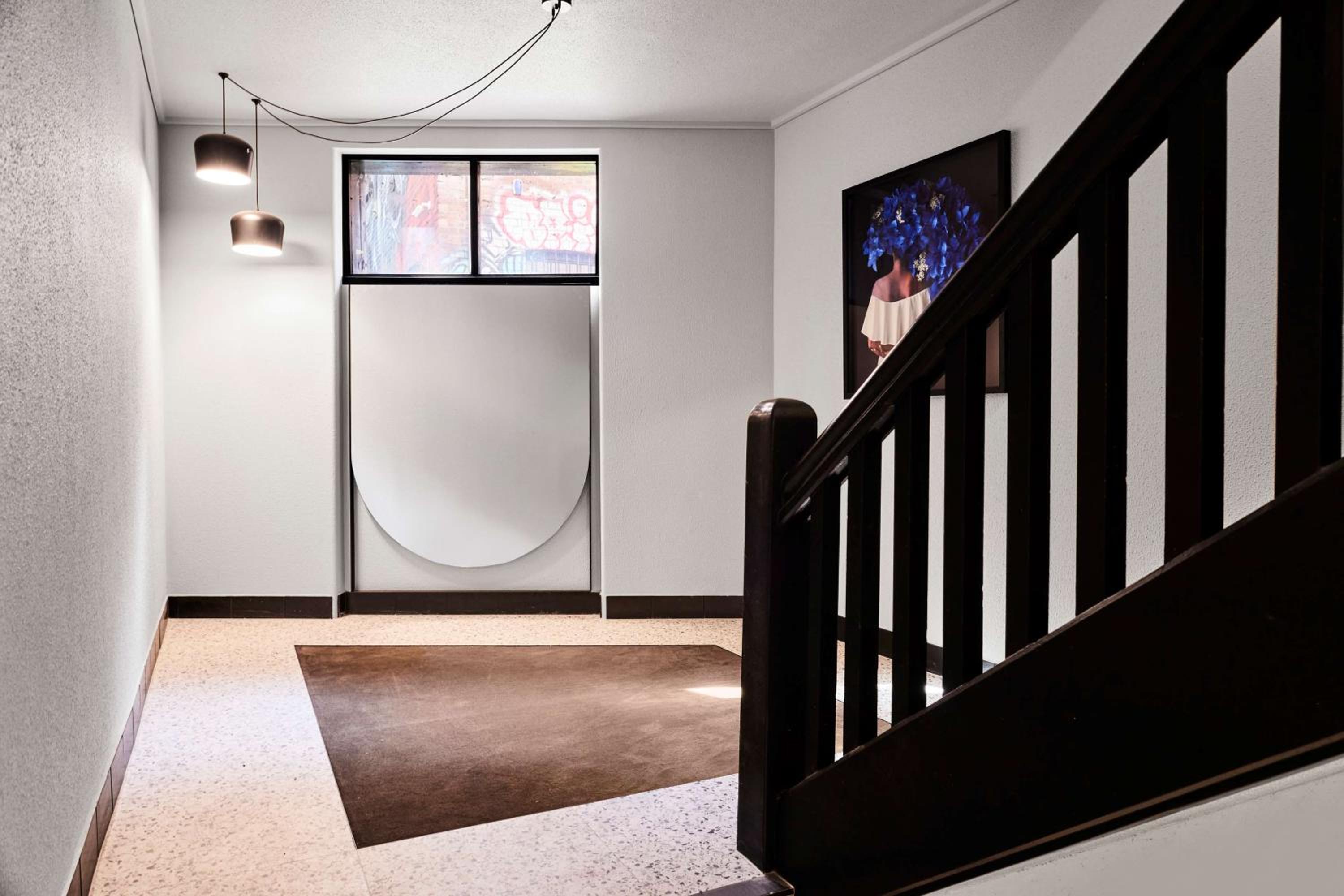 One Bedroom Loft Apartment - Photo 9